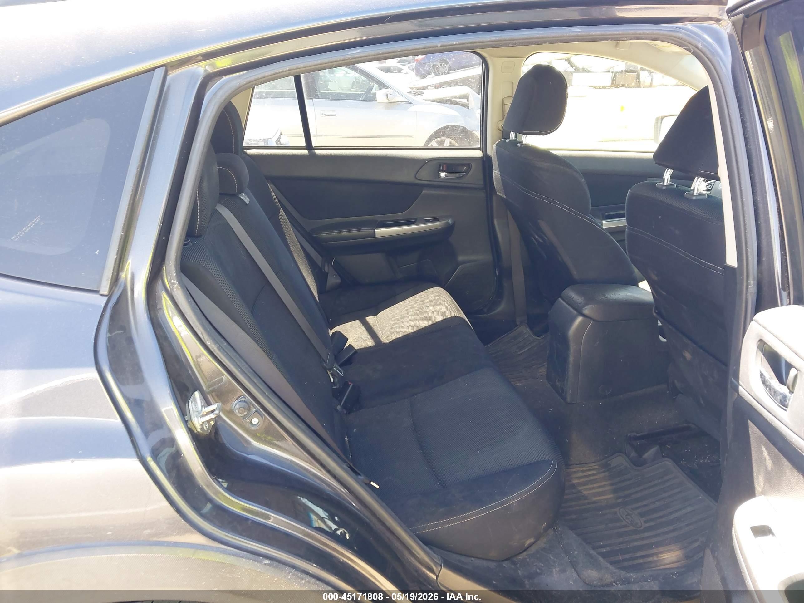 SUBARU XV image 8