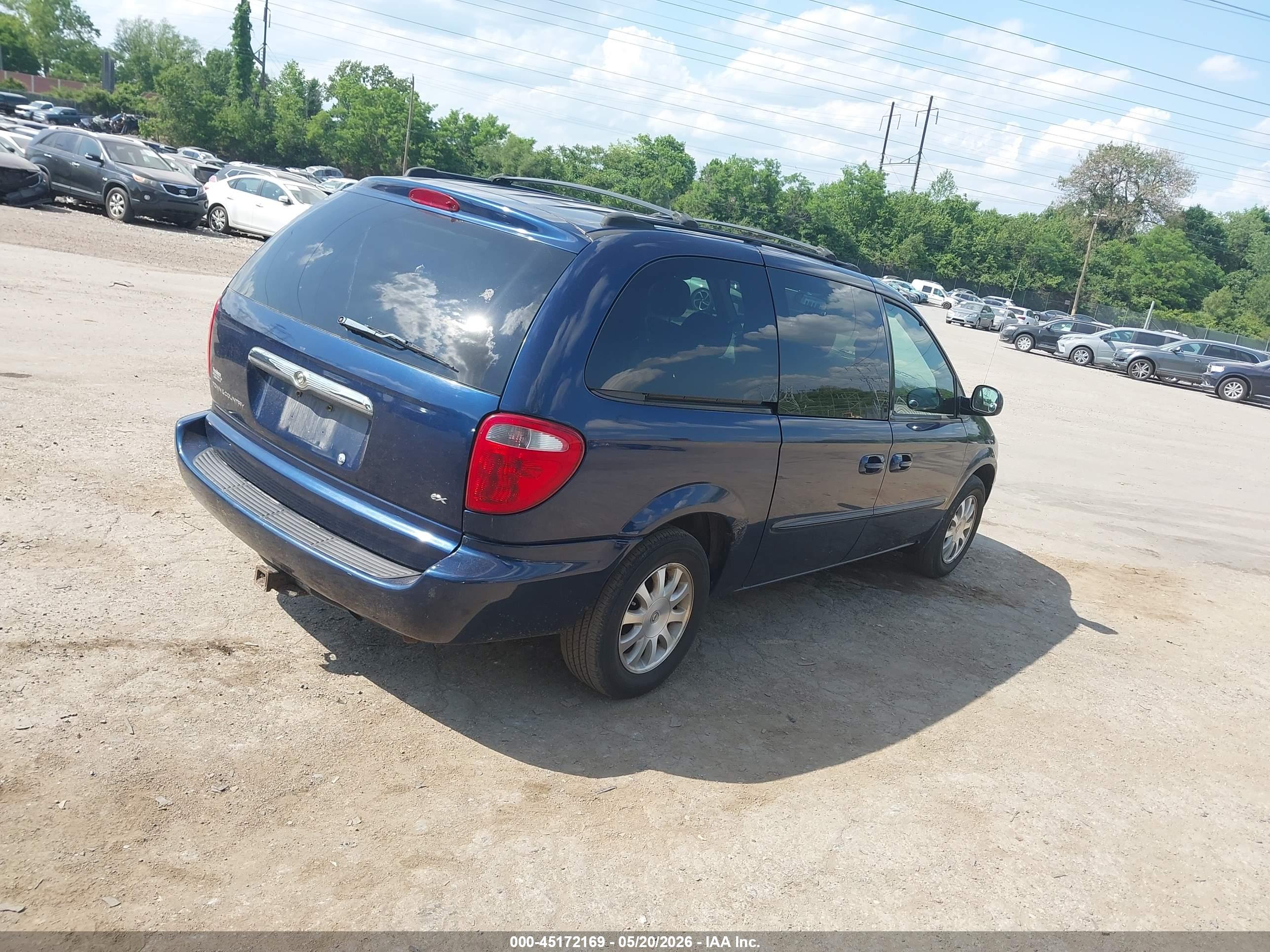 CHRYSLER TOWN image 4