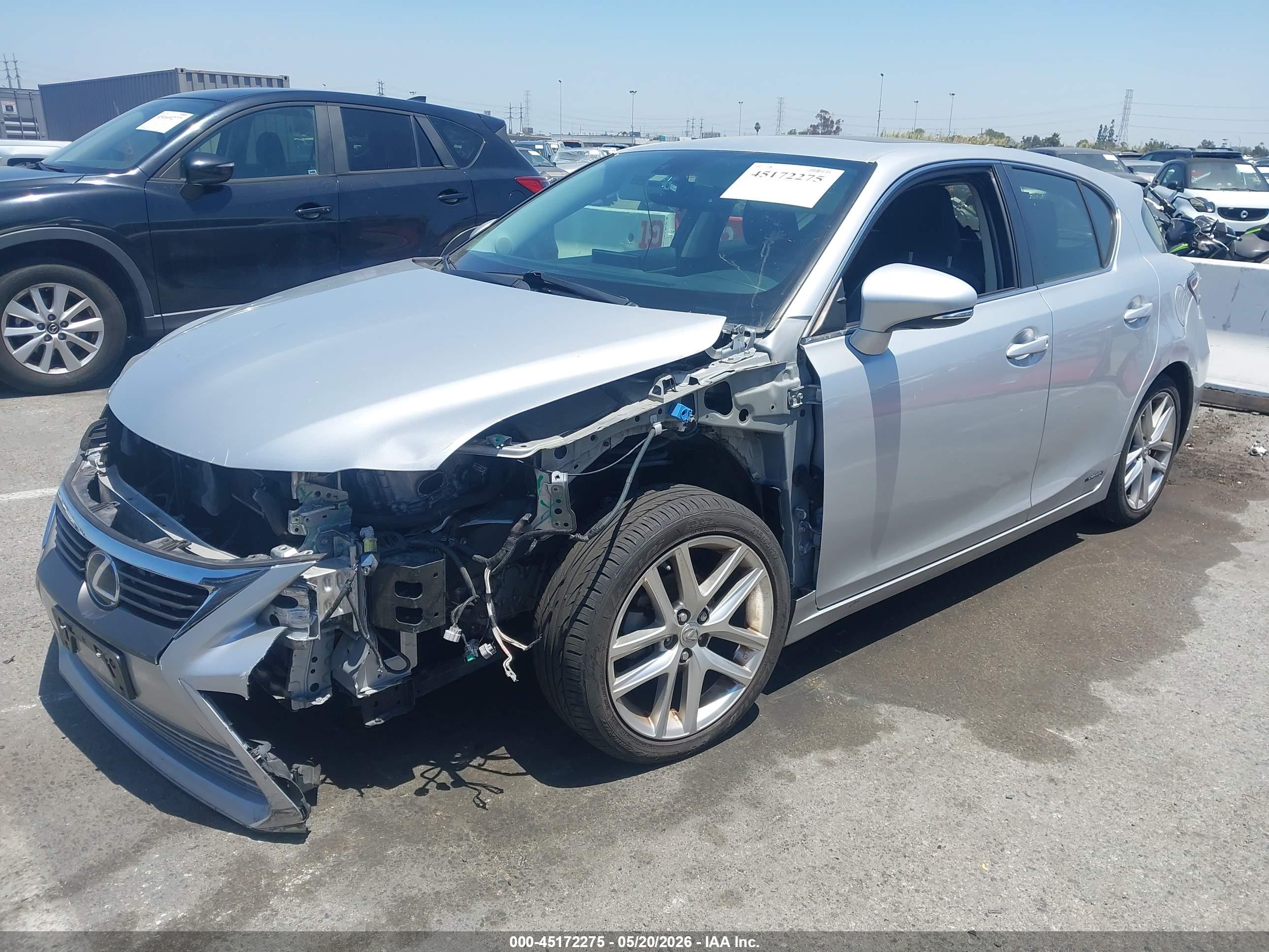 LEXUS CT image 2