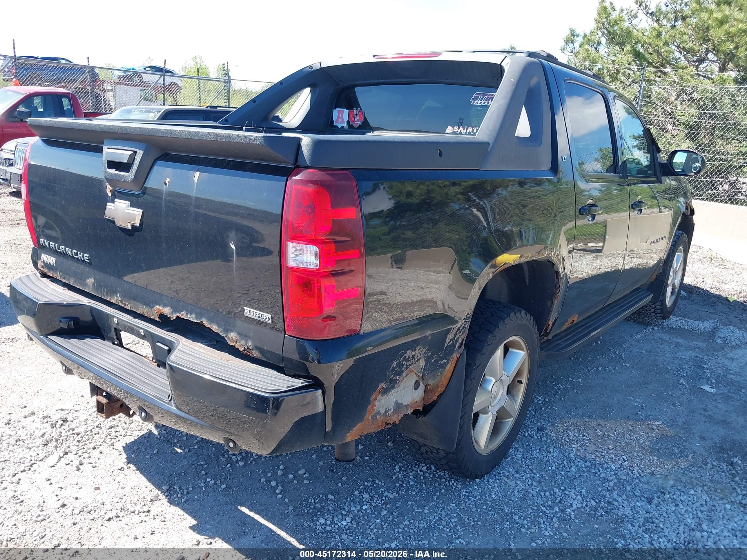 CHEVROLET AVALANCHE image 4