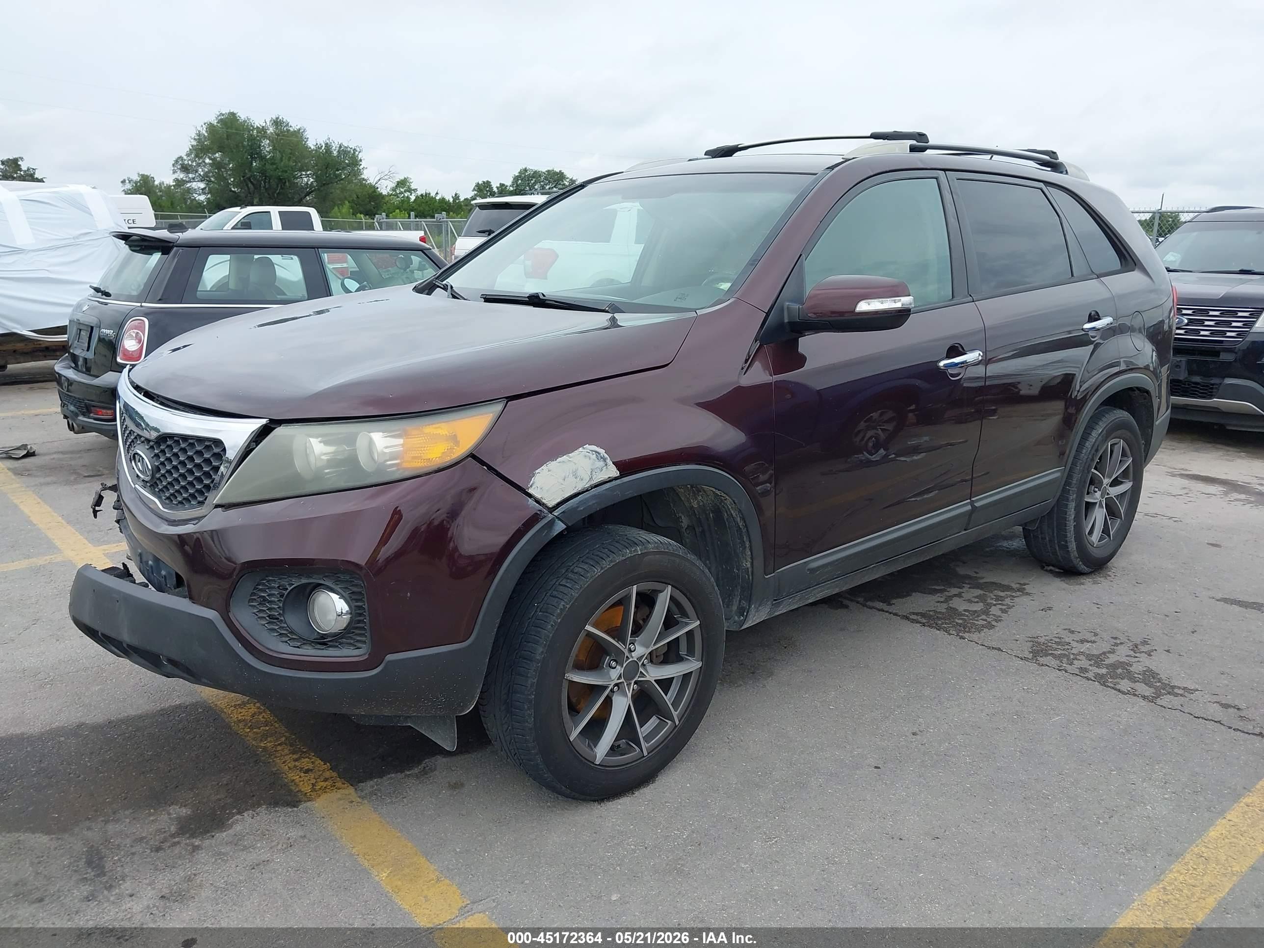 KIA SORENTO image 2
