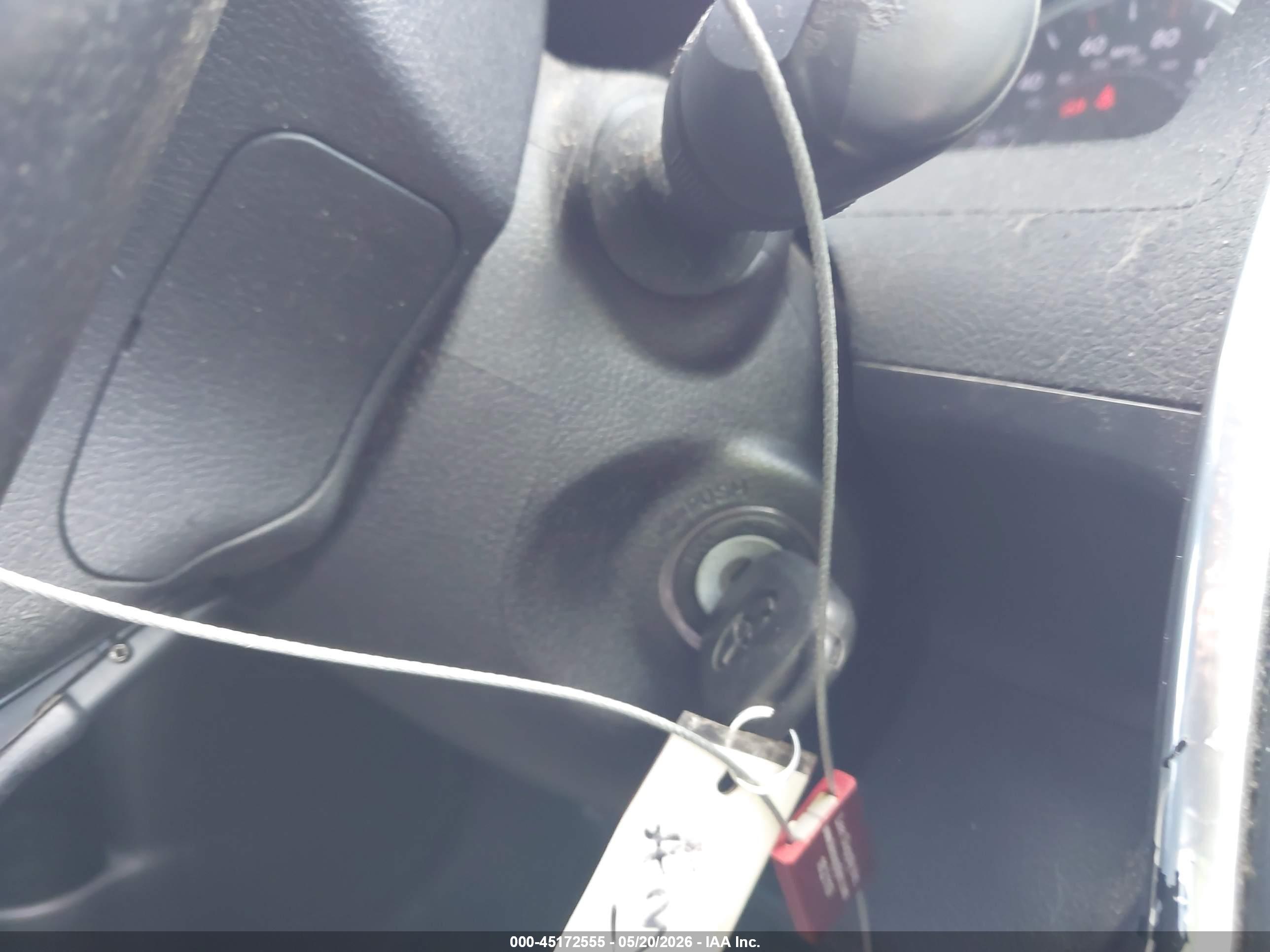 TOYOTA CAMRY image 11