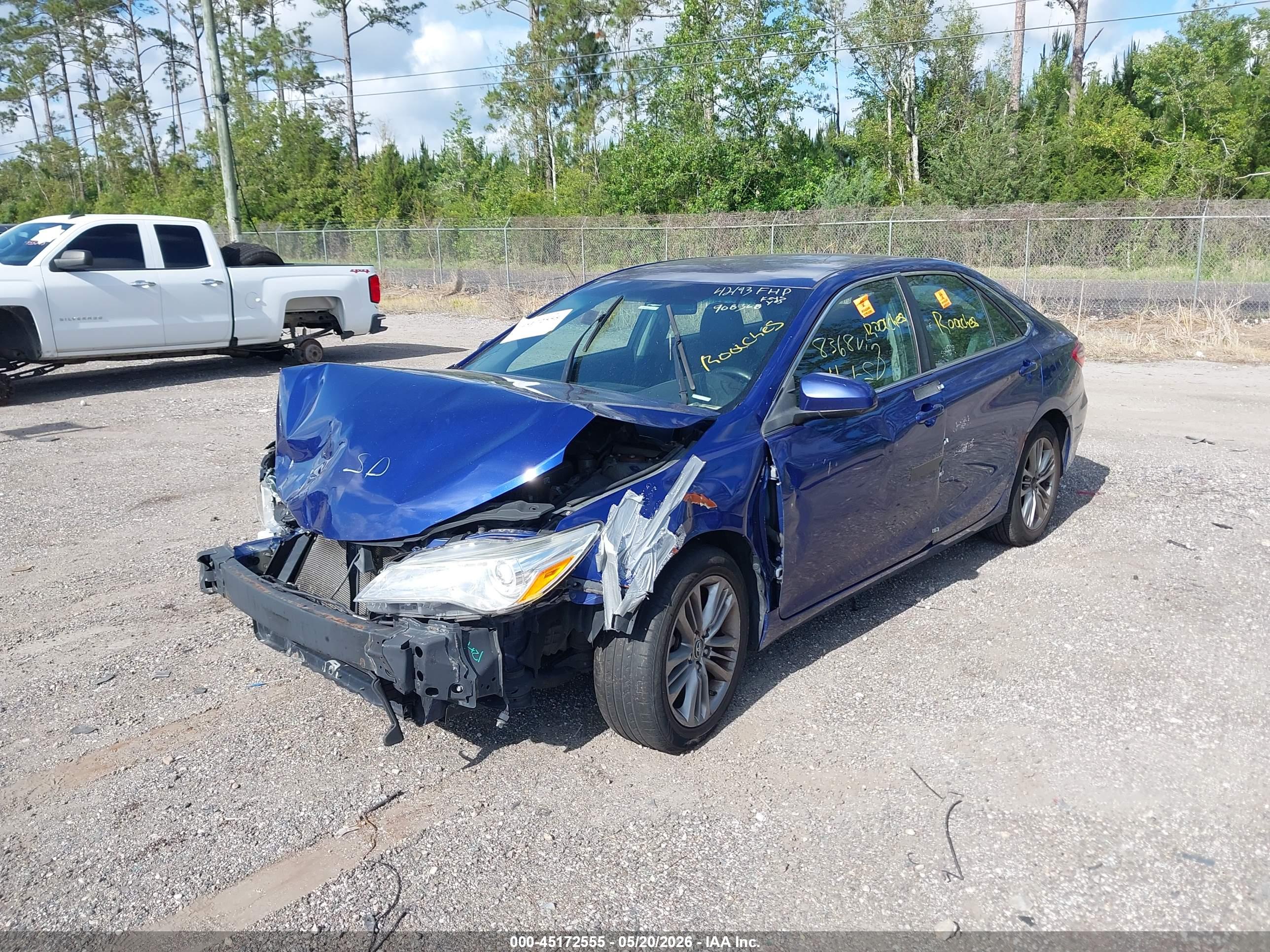 TOYOTA CAMRY image 2