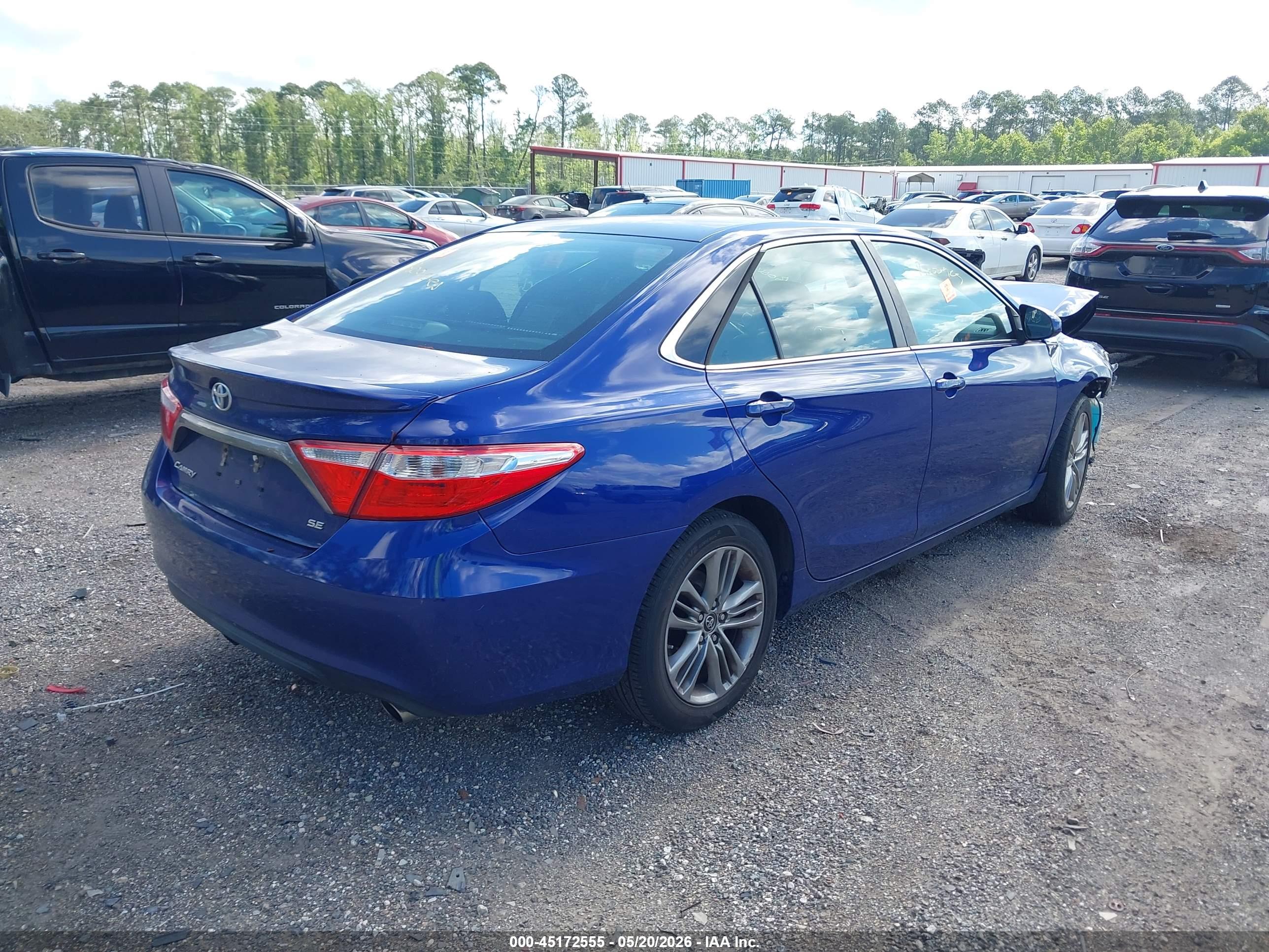 TOYOTA CAMRY image 4