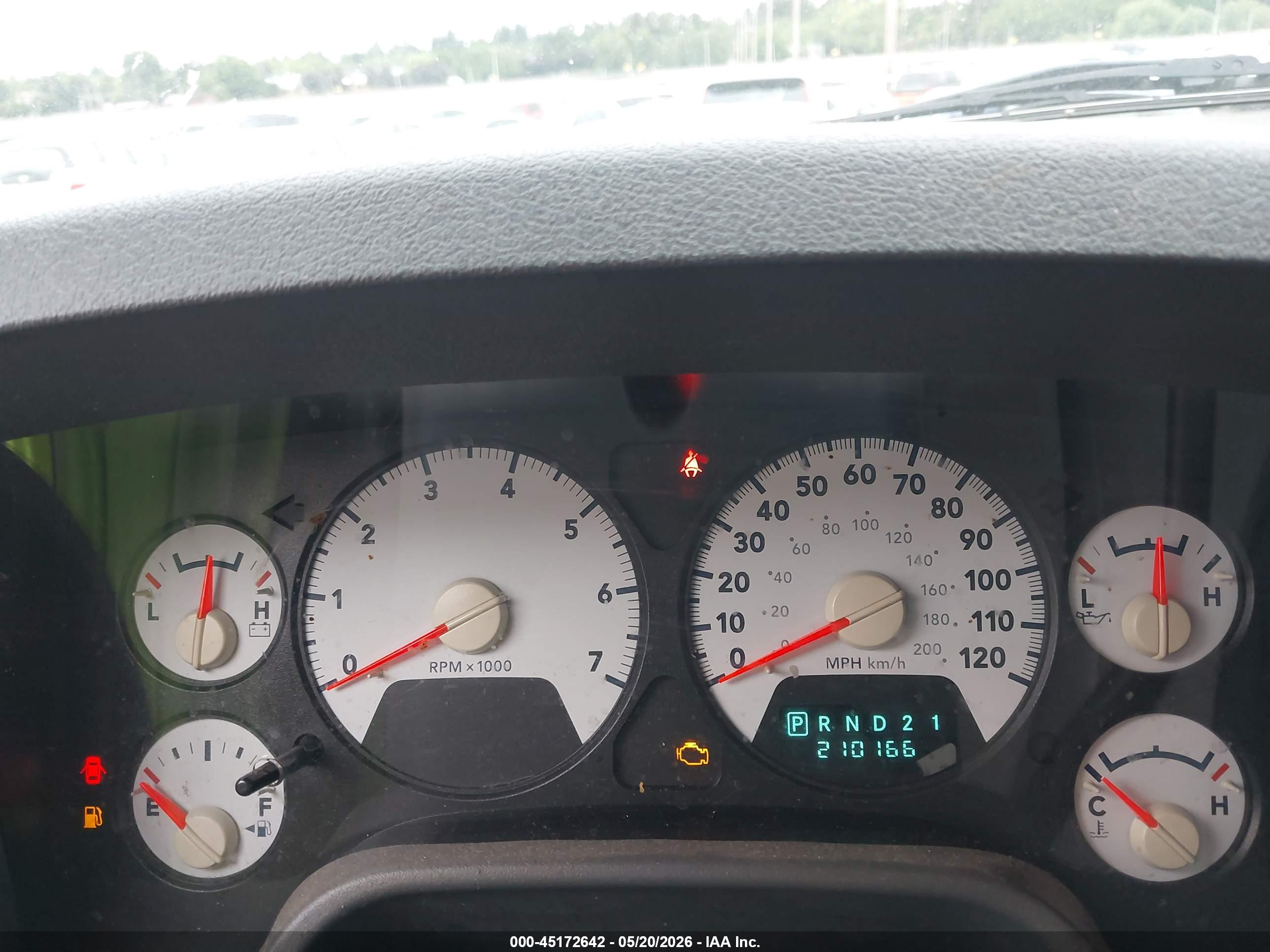DODGE RAM image 7