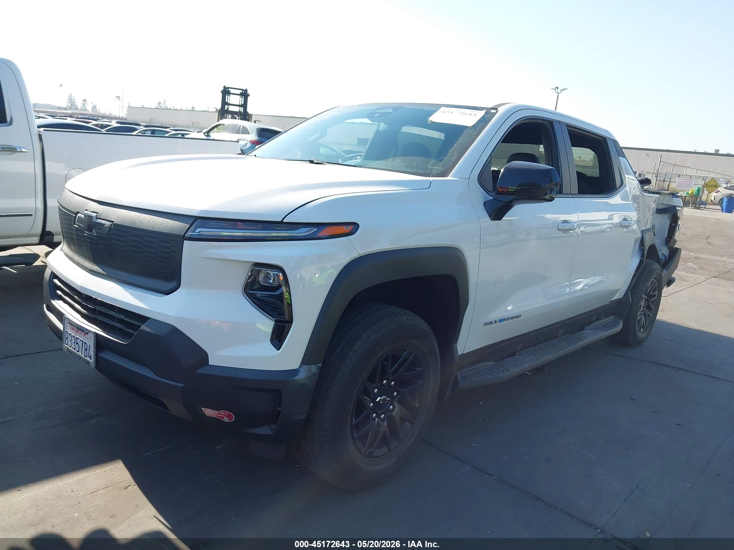 CHEVROLET SILVERADO image 2