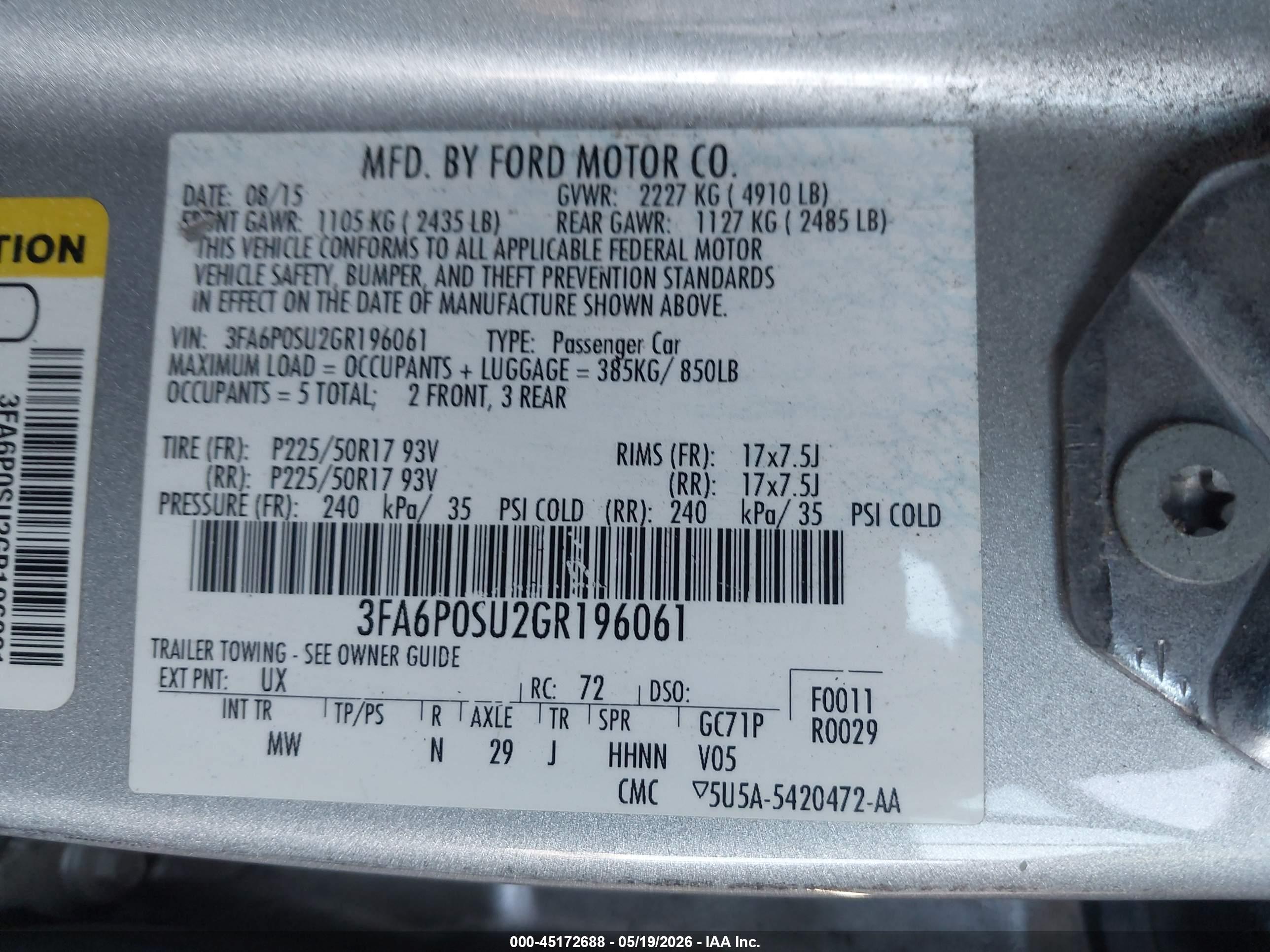 FORD FUSION image 9