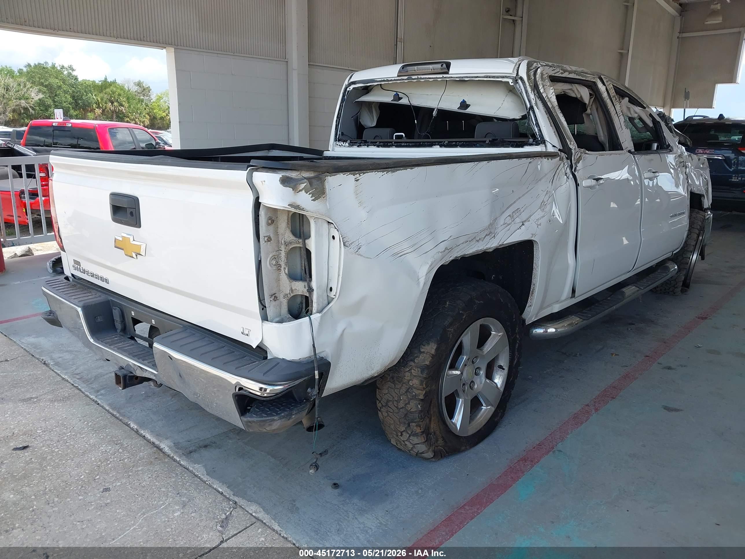 CHEVROLET SILVERADO image 4
