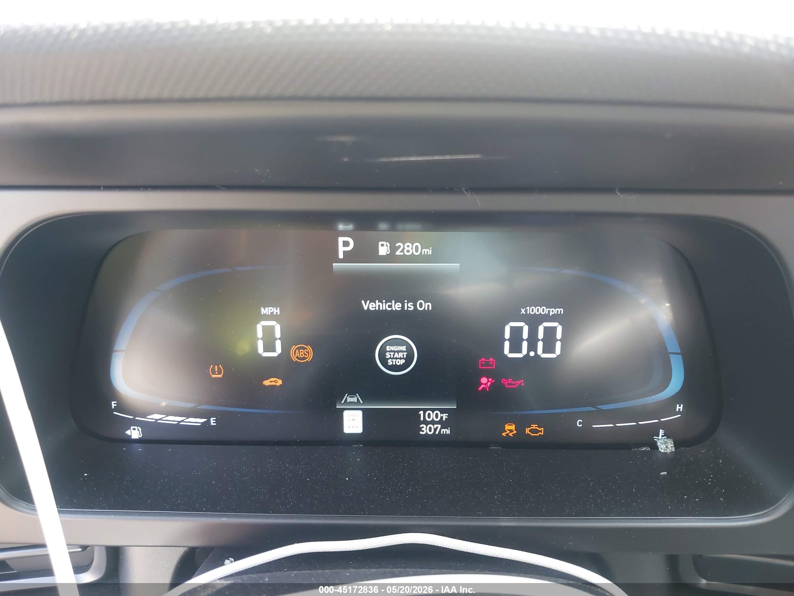 HYUNDAI ELANTRA image 7
