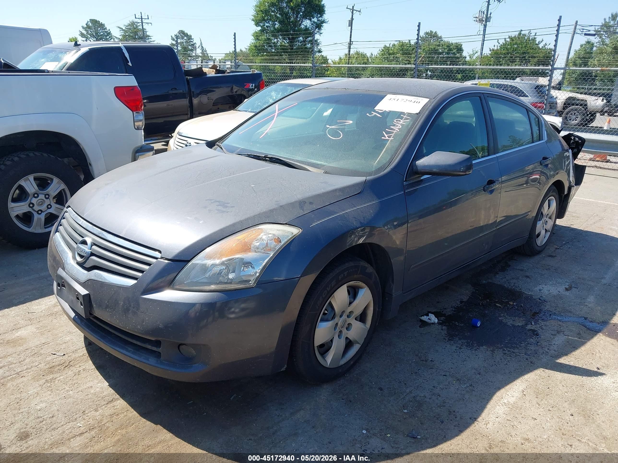 NISSAN ALTIMA image 2