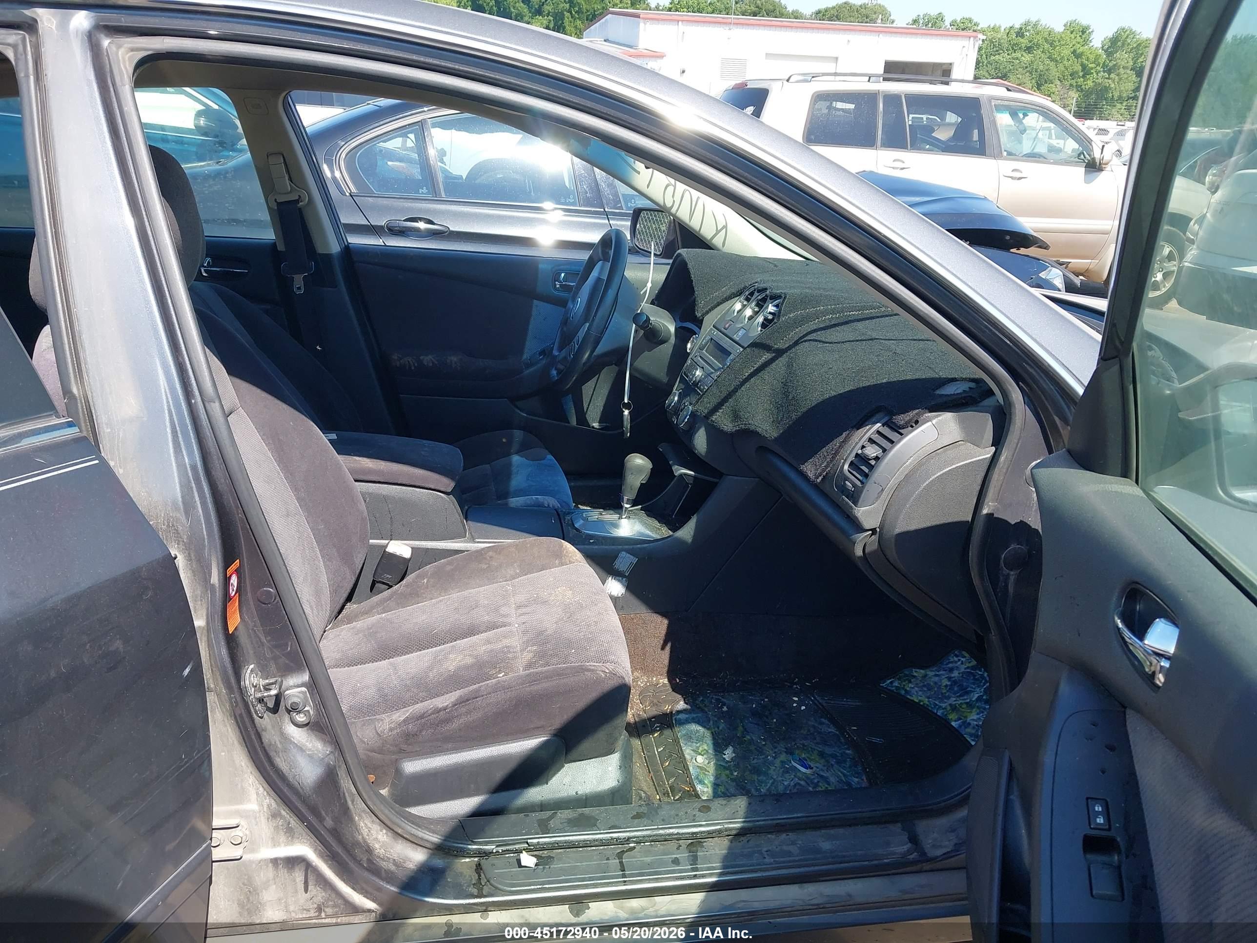 NISSAN ALTIMA image 5