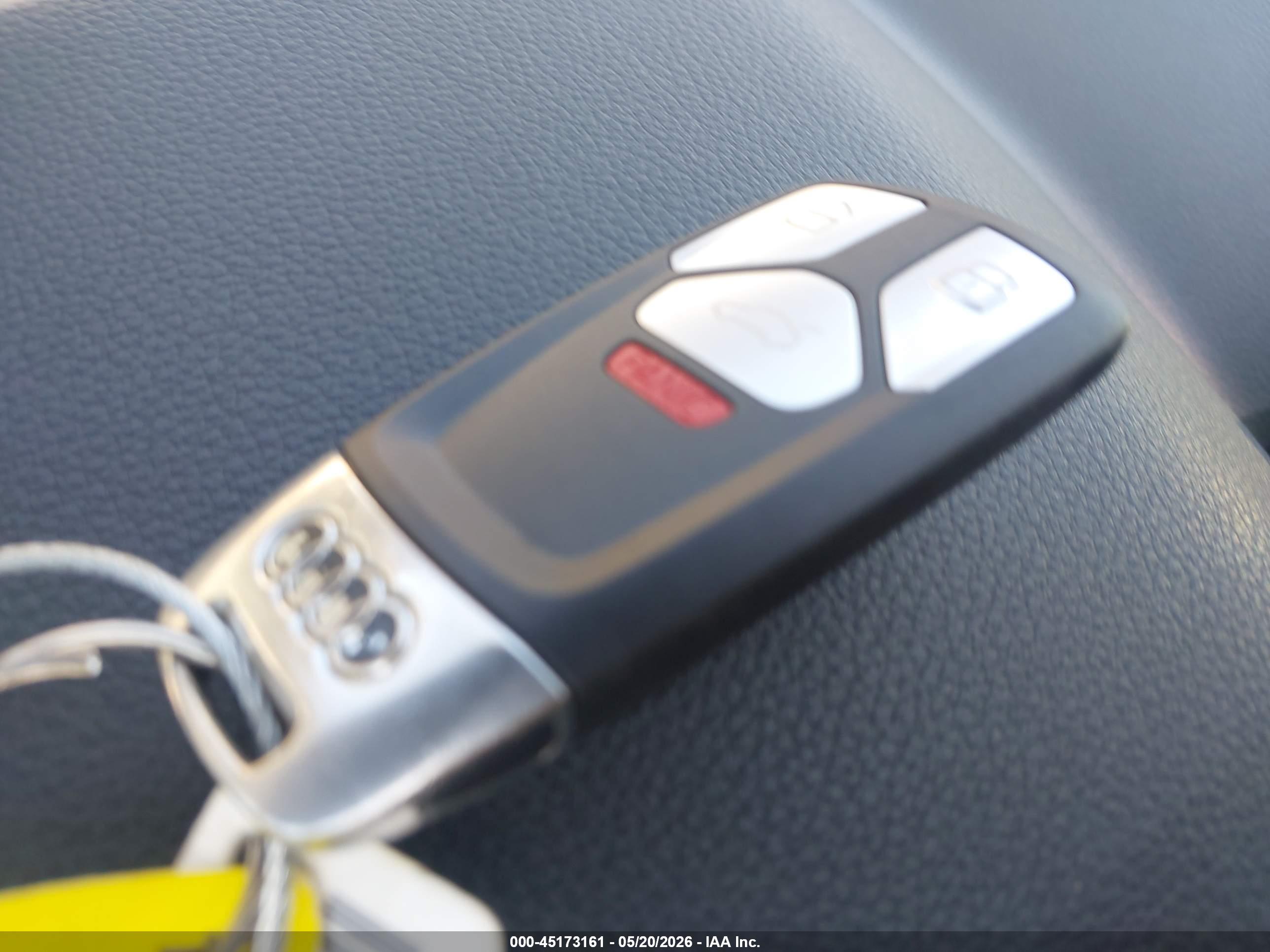 AUDI Q5 image 11