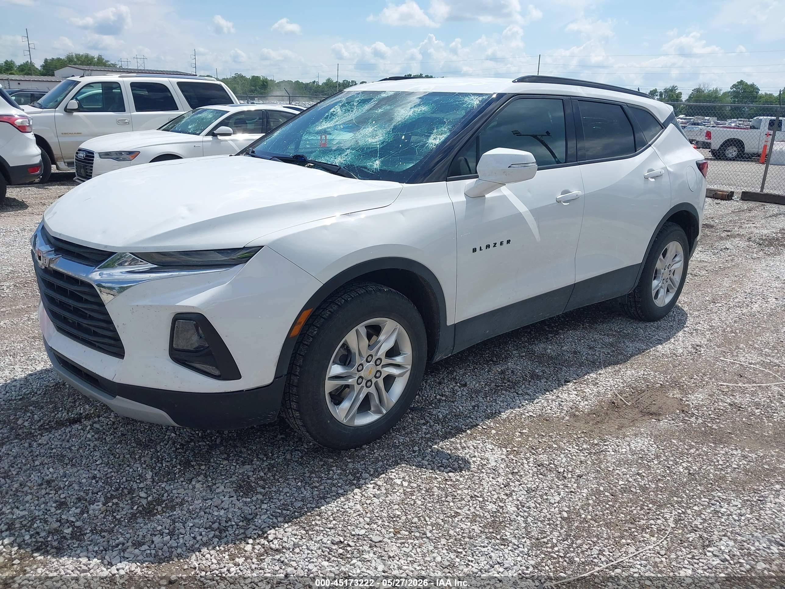 CHEVROLET BLAZER image 2