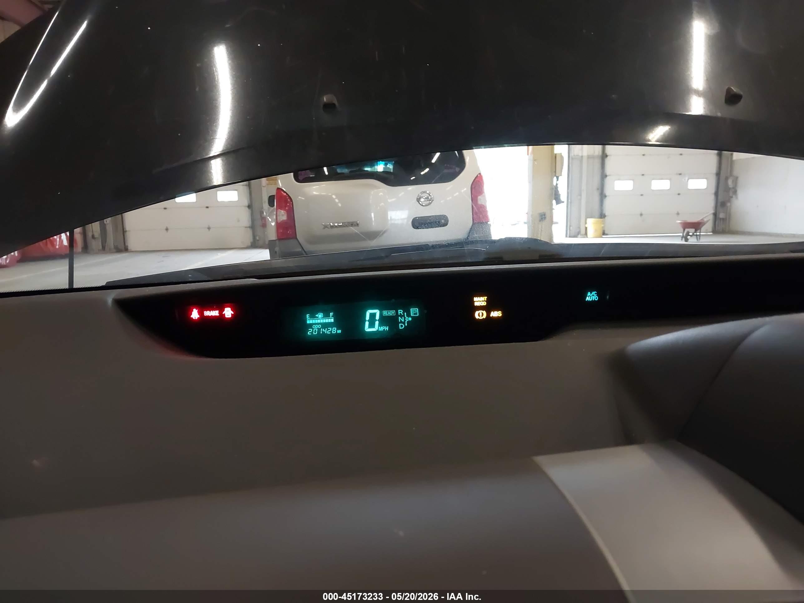 TOYOTA PRIUS image 7