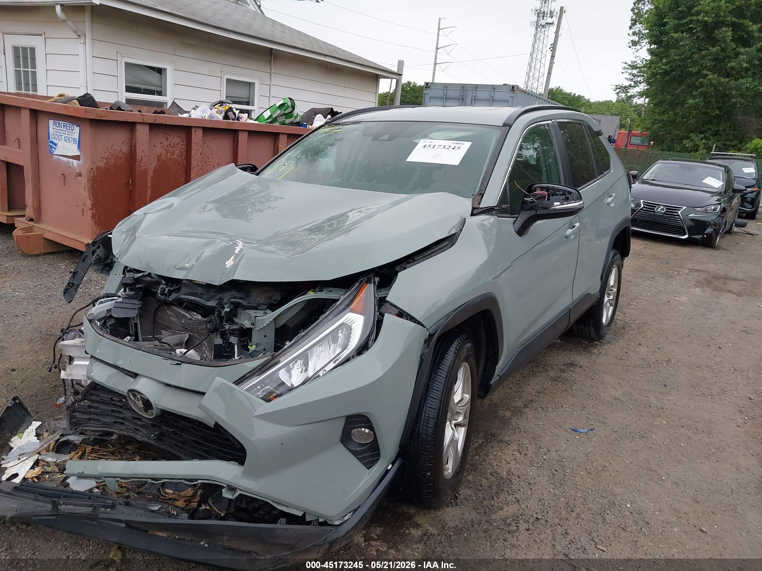 TOYOTA RAV4 image 2