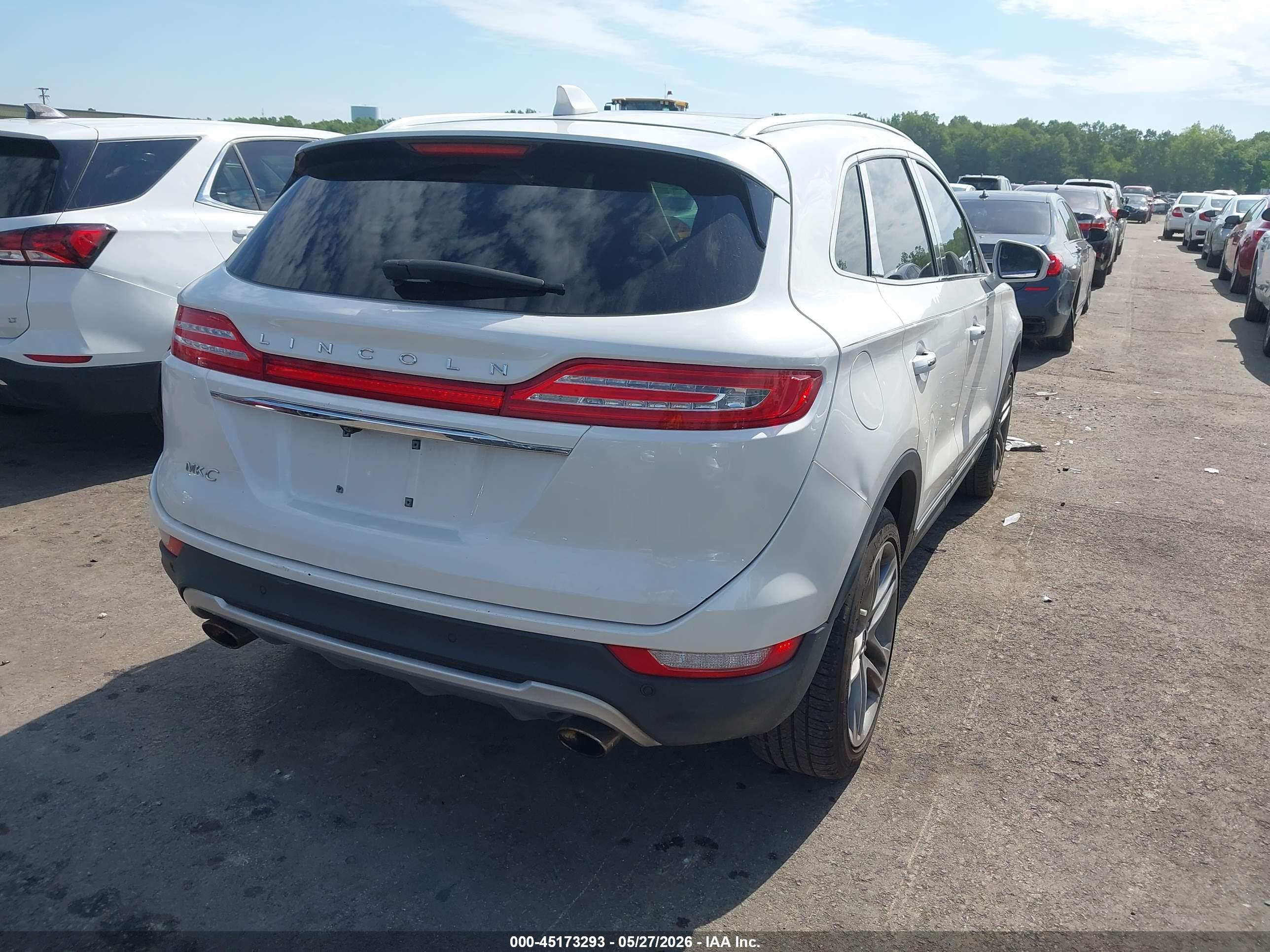 LINCOLN MKC image 4