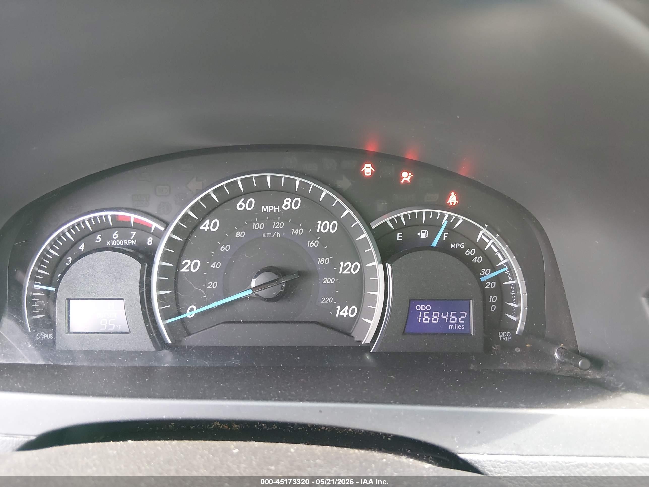 TOYOTA CAMRY image 7