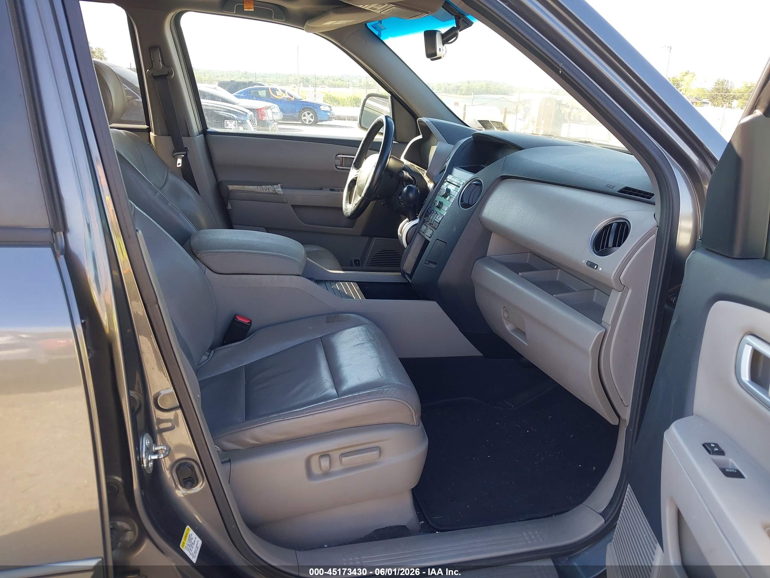 HONDA PILOT image 5