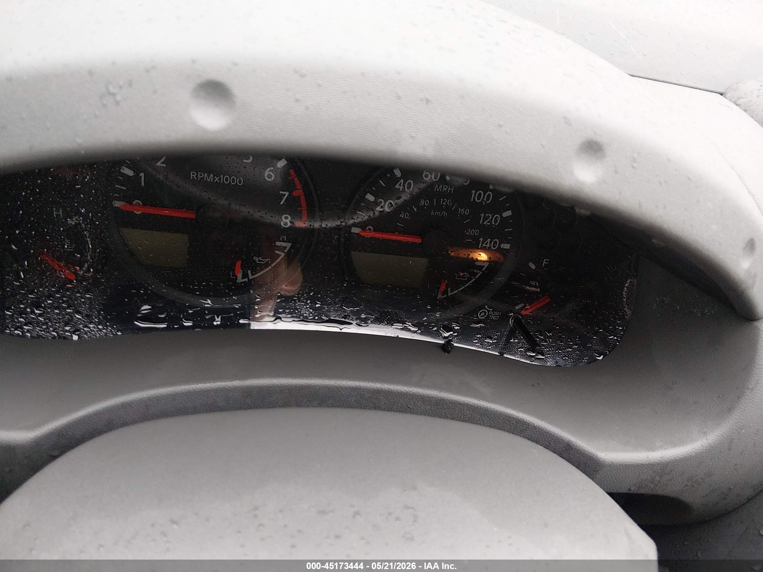 NISSAN FRONTIER image 7