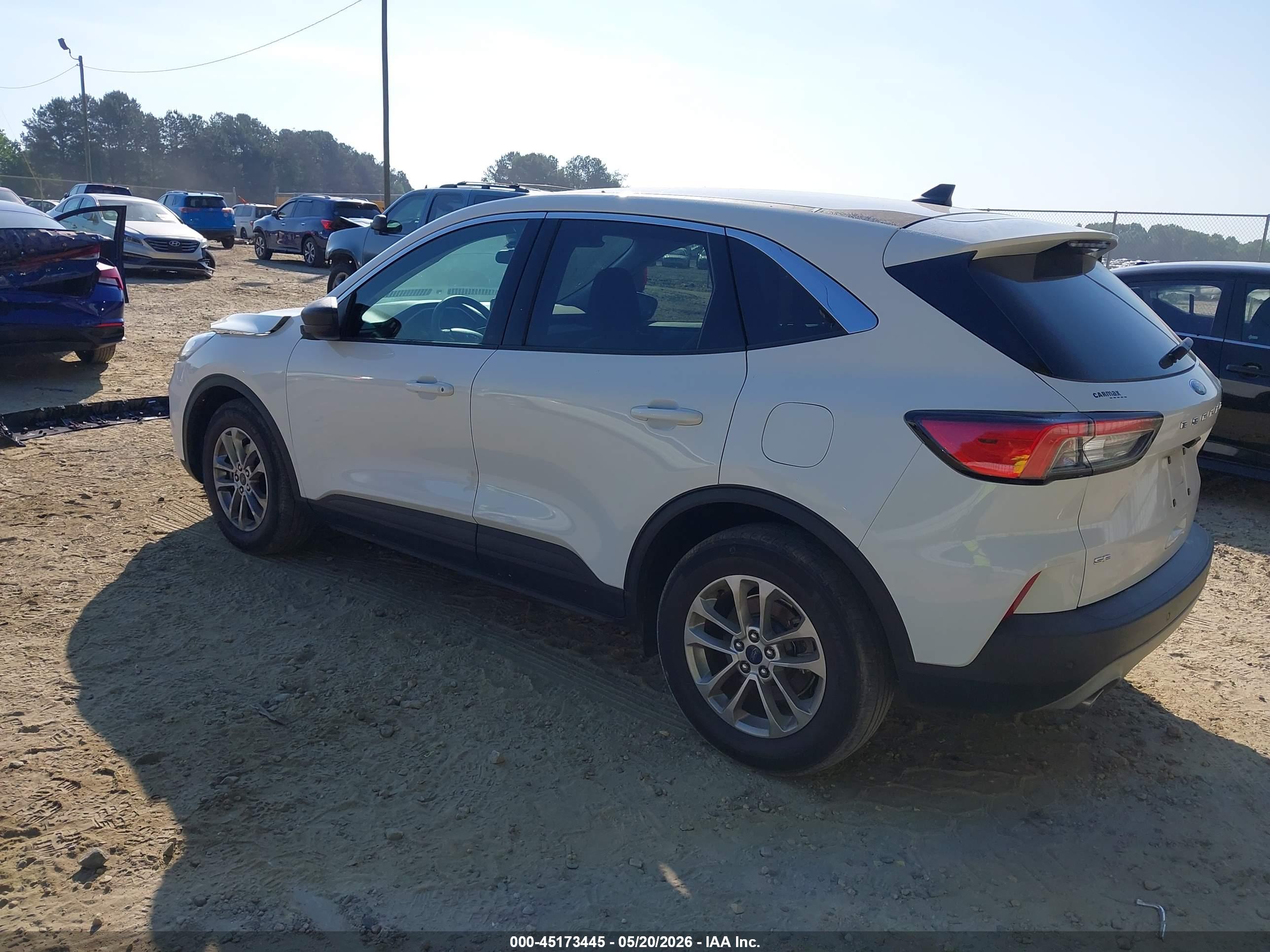 FORD ESCAPE image 3