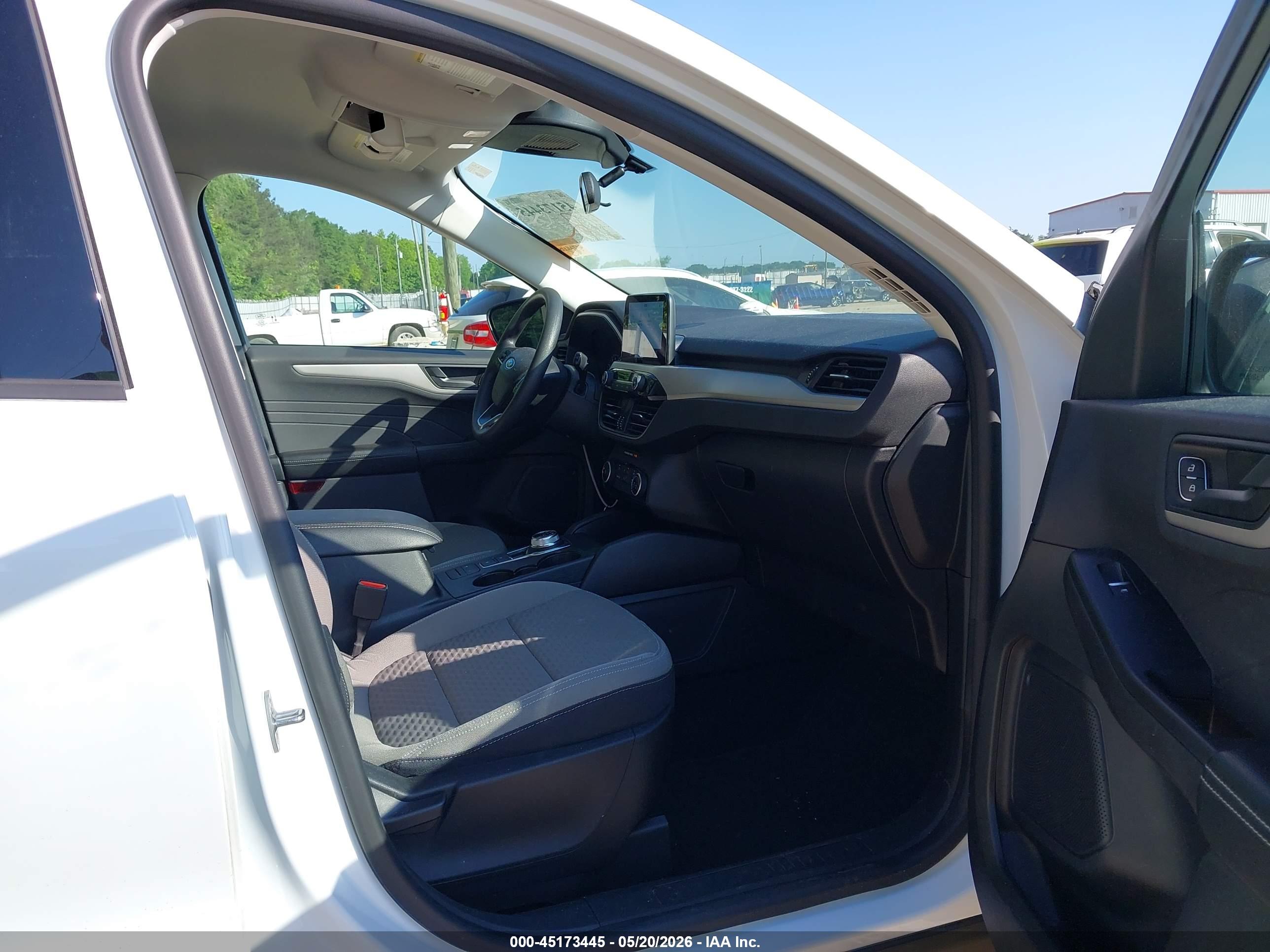 FORD ESCAPE image 5