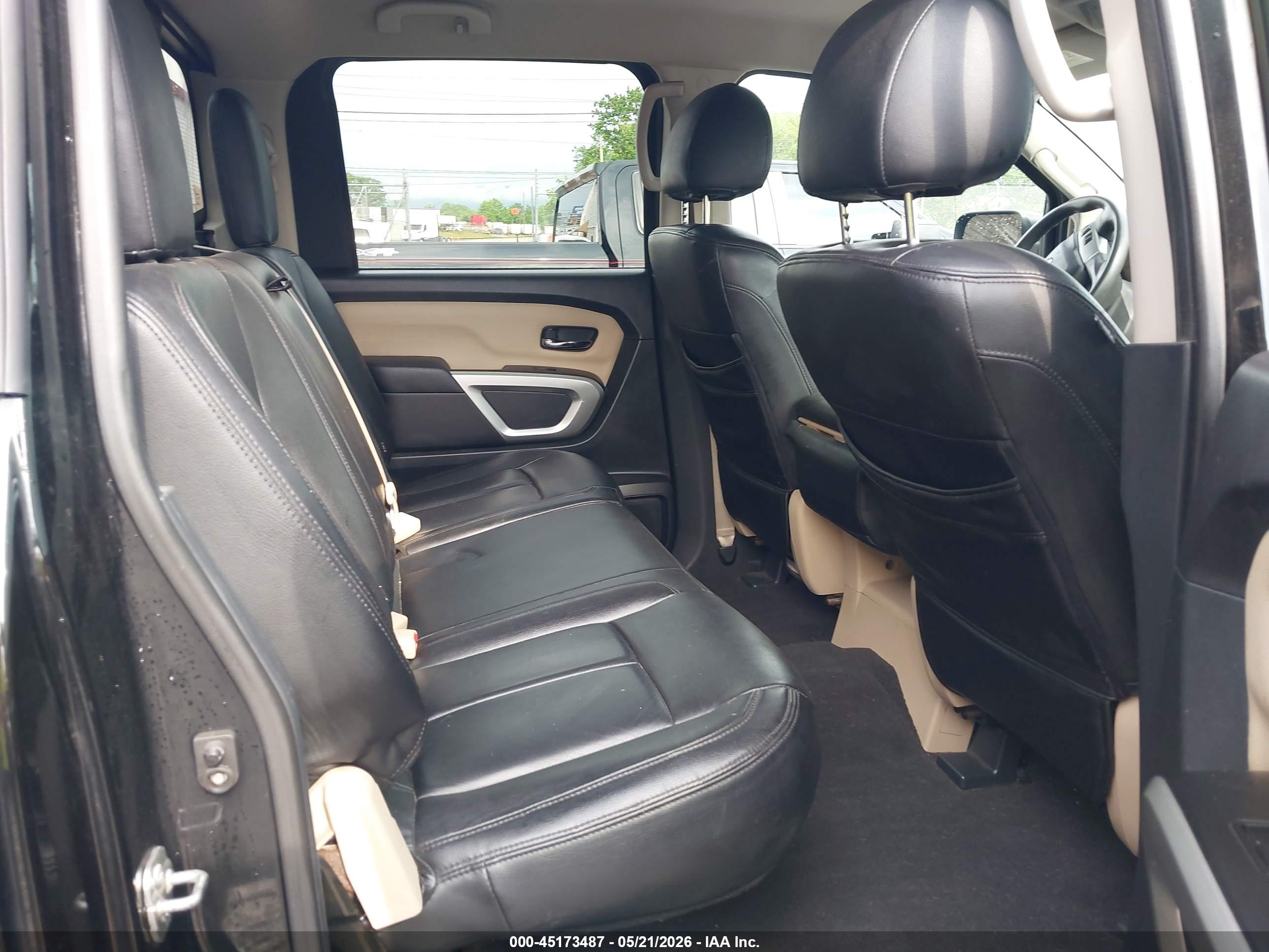 NISSAN TITAN image 8