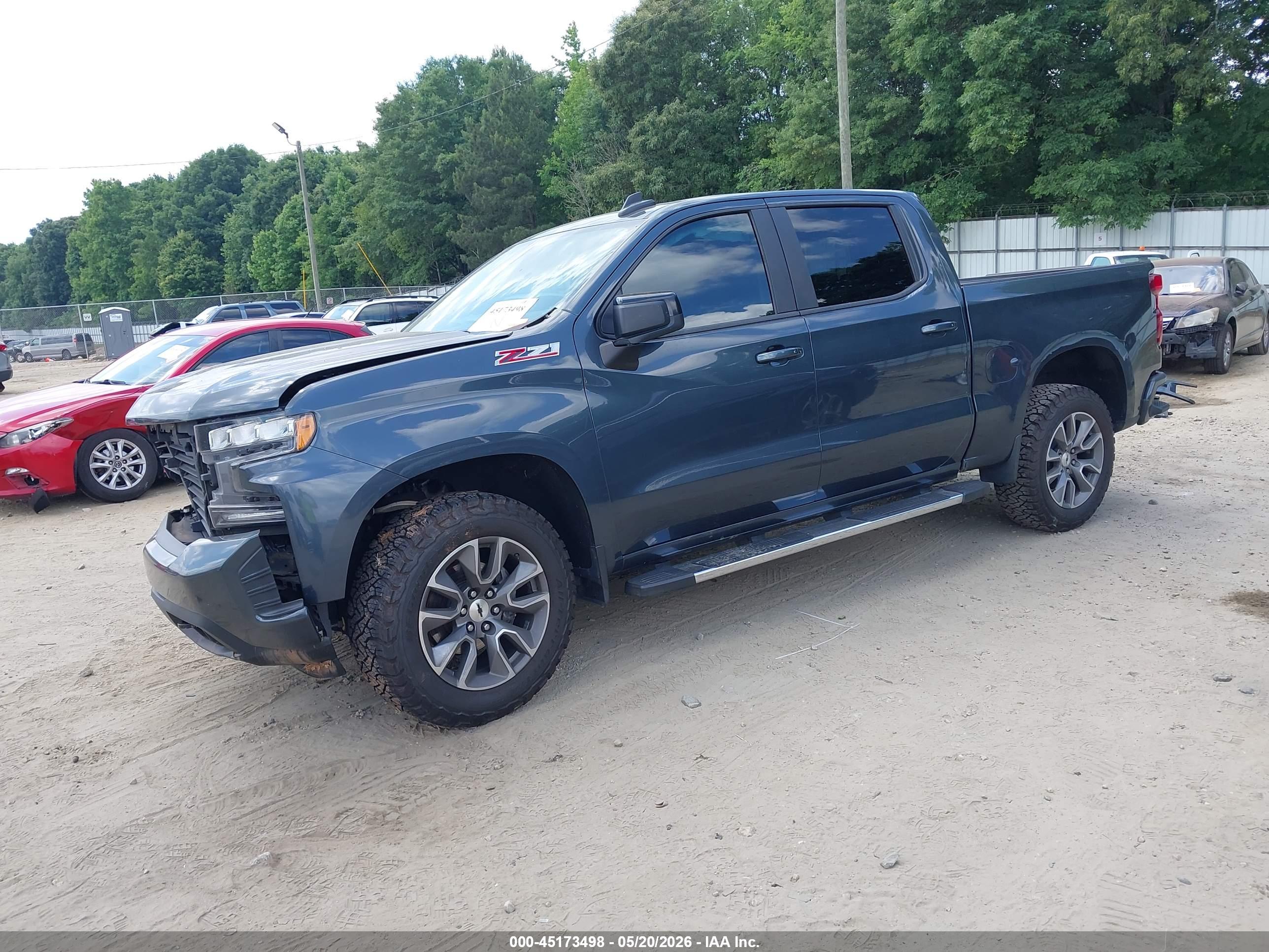 CHEVROLET SILVERADO image 2