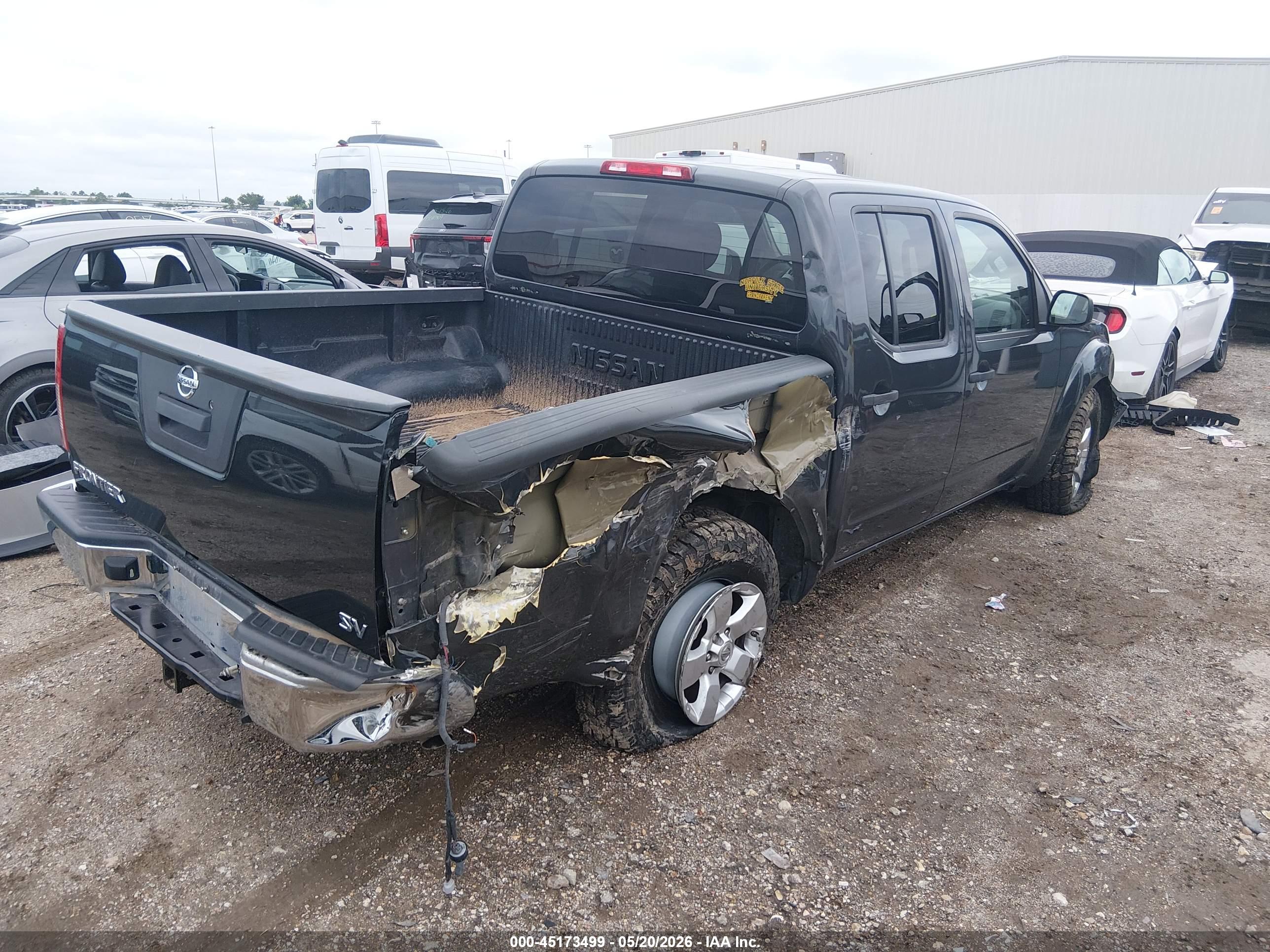 NISSAN FRONTIER image 4