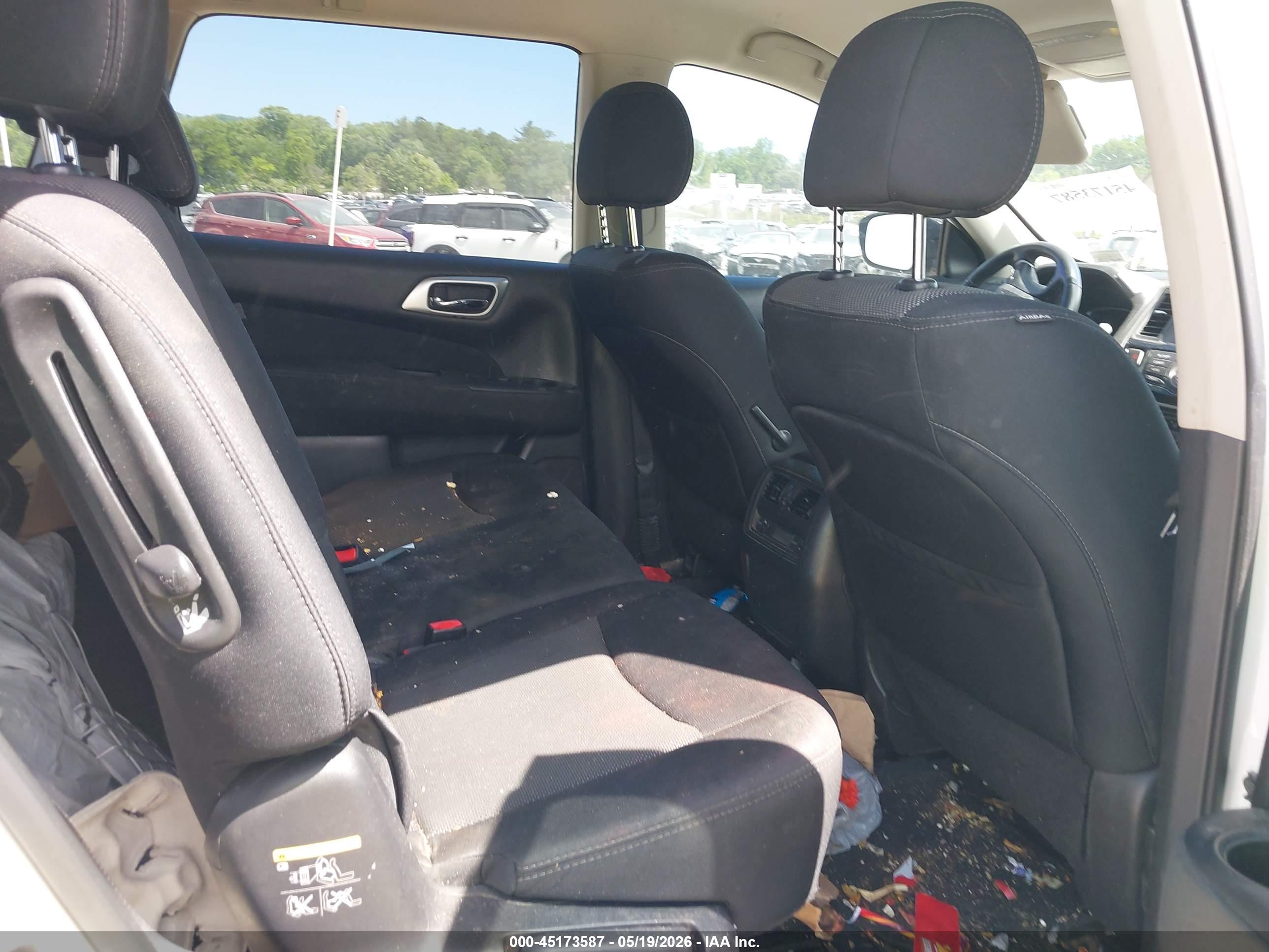 NISSAN PATHFINDER image 8