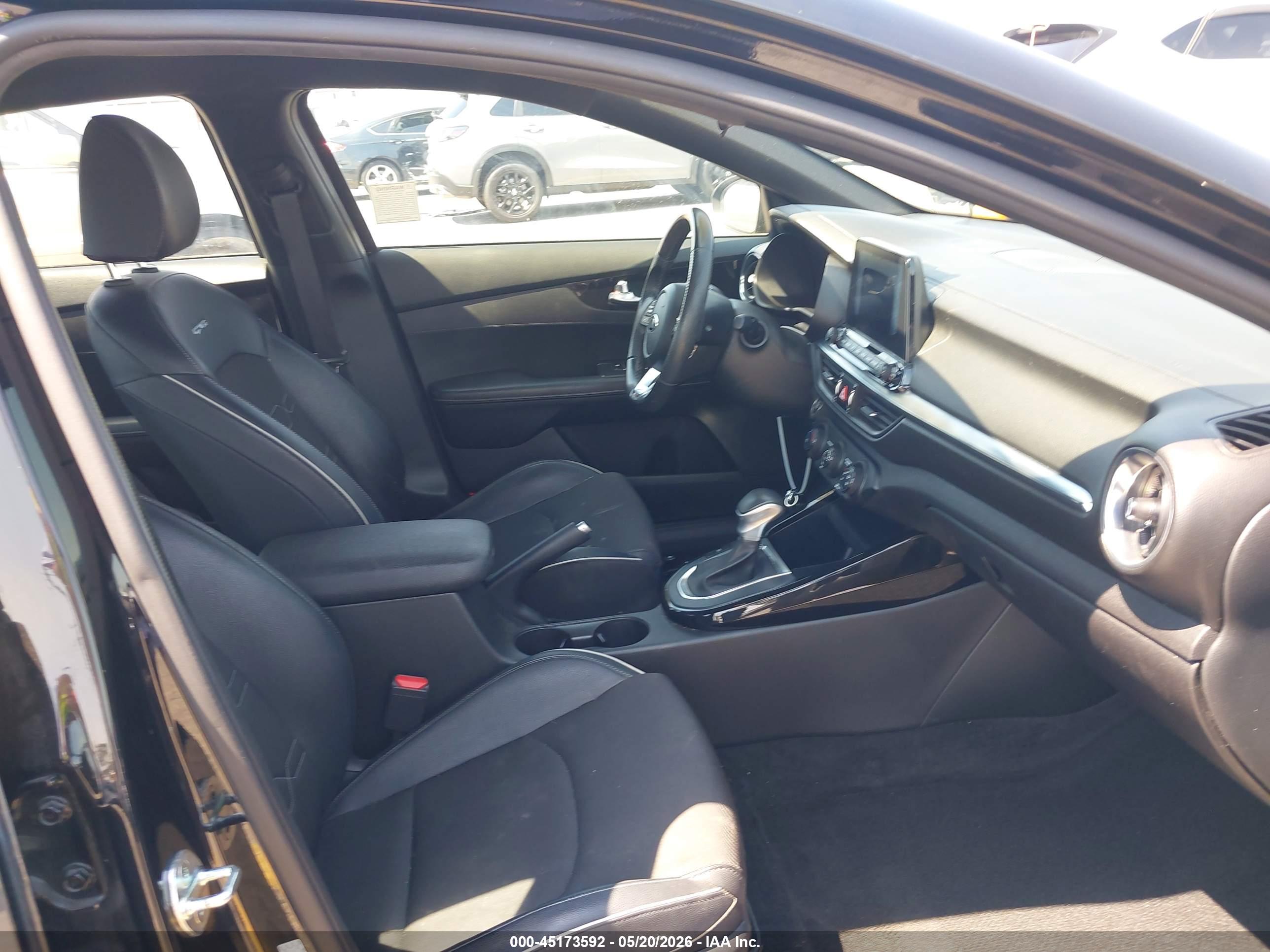 KIA FORTE image 5