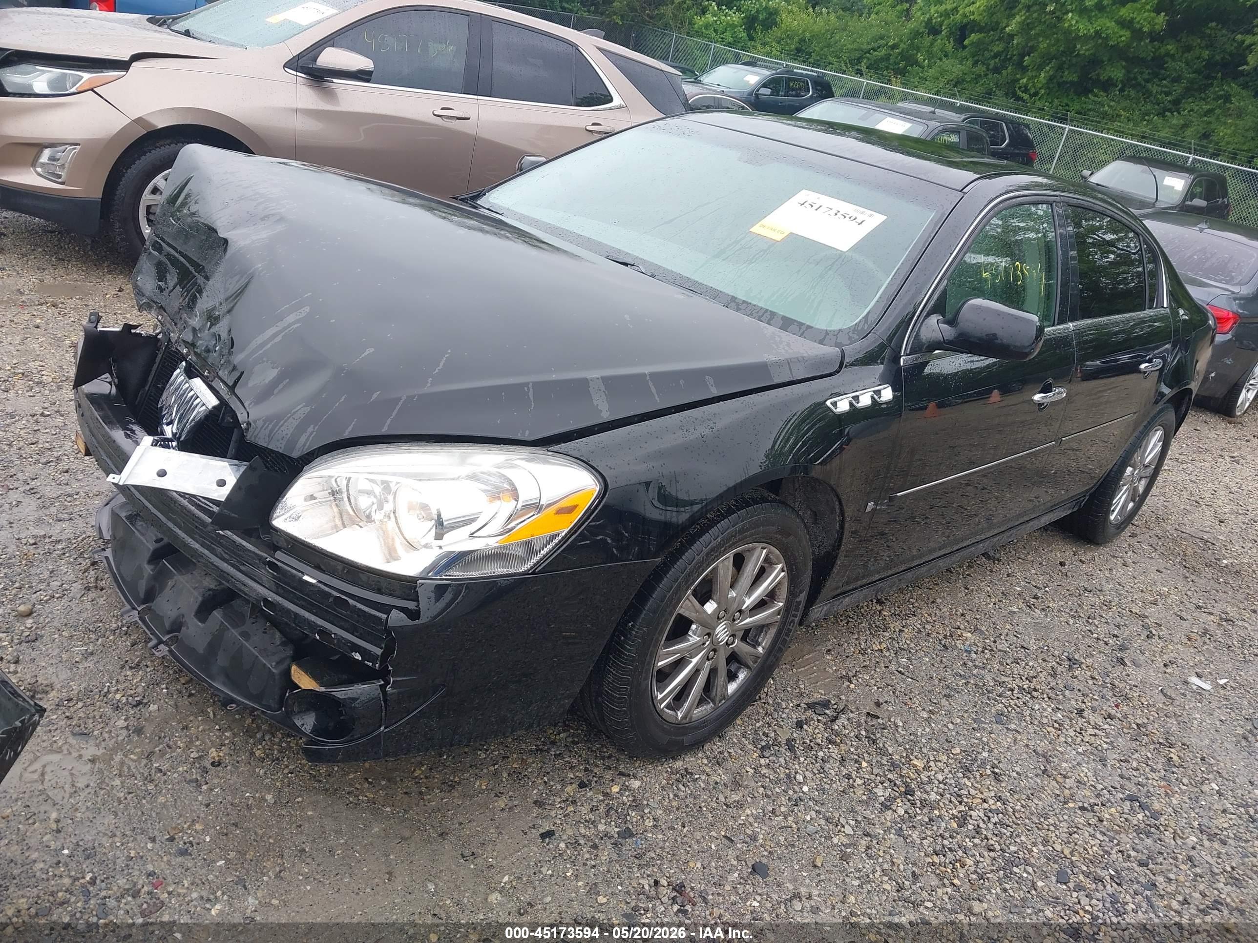 BUICK LUCERNE image 2