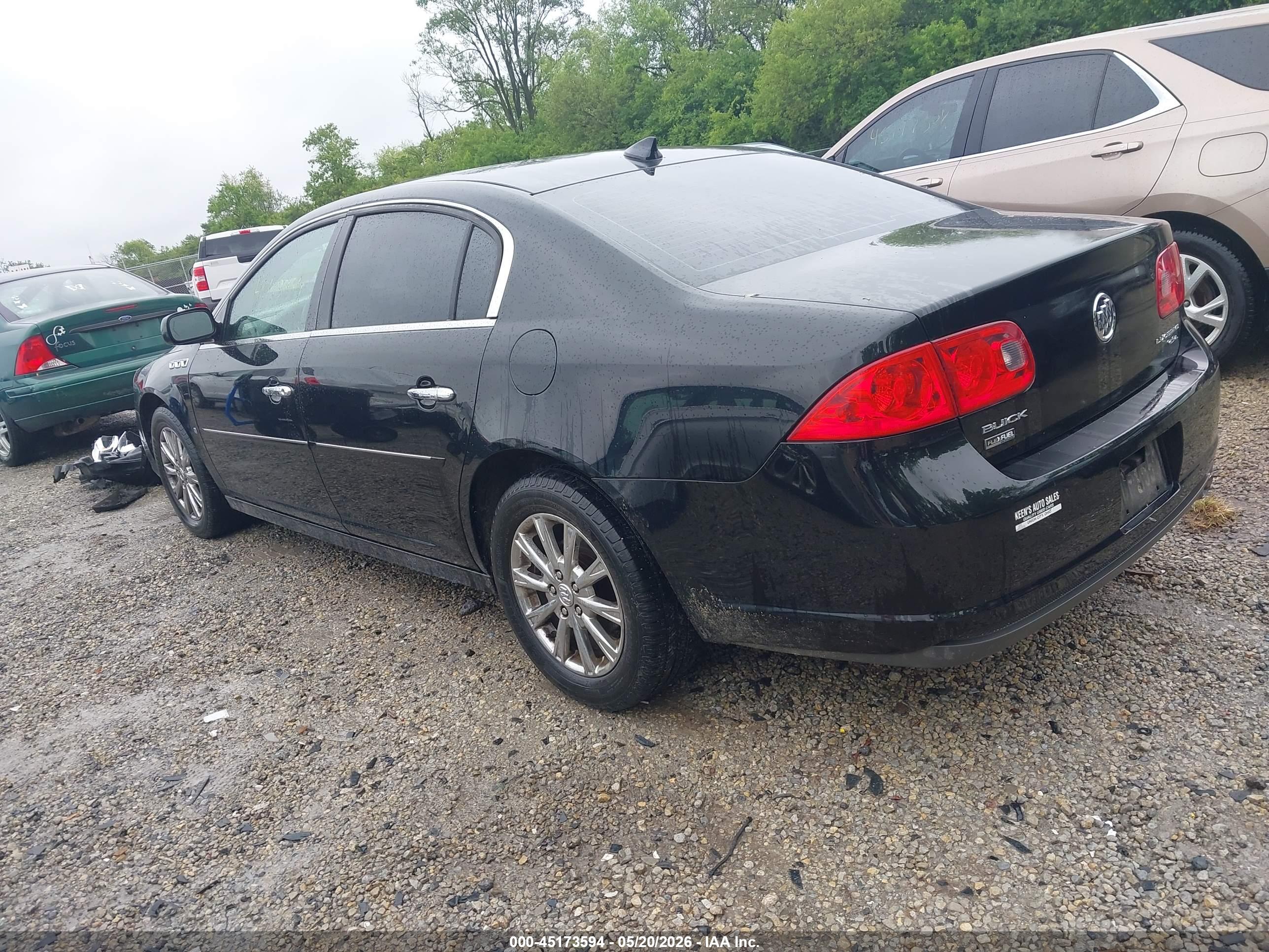 BUICK LUCERNE image 3
