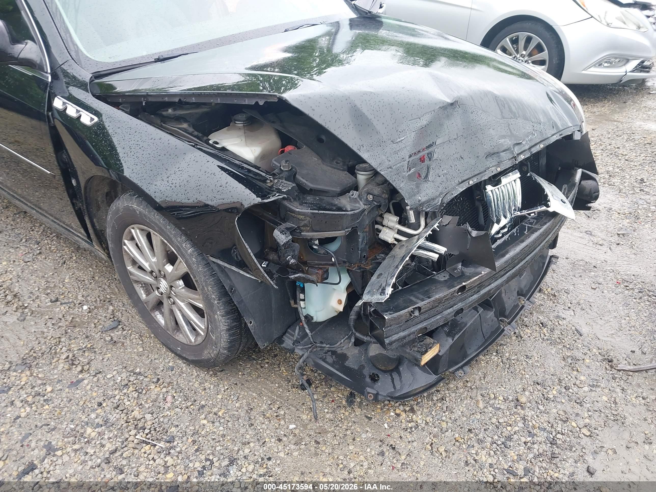 BUICK LUCERNE image 6