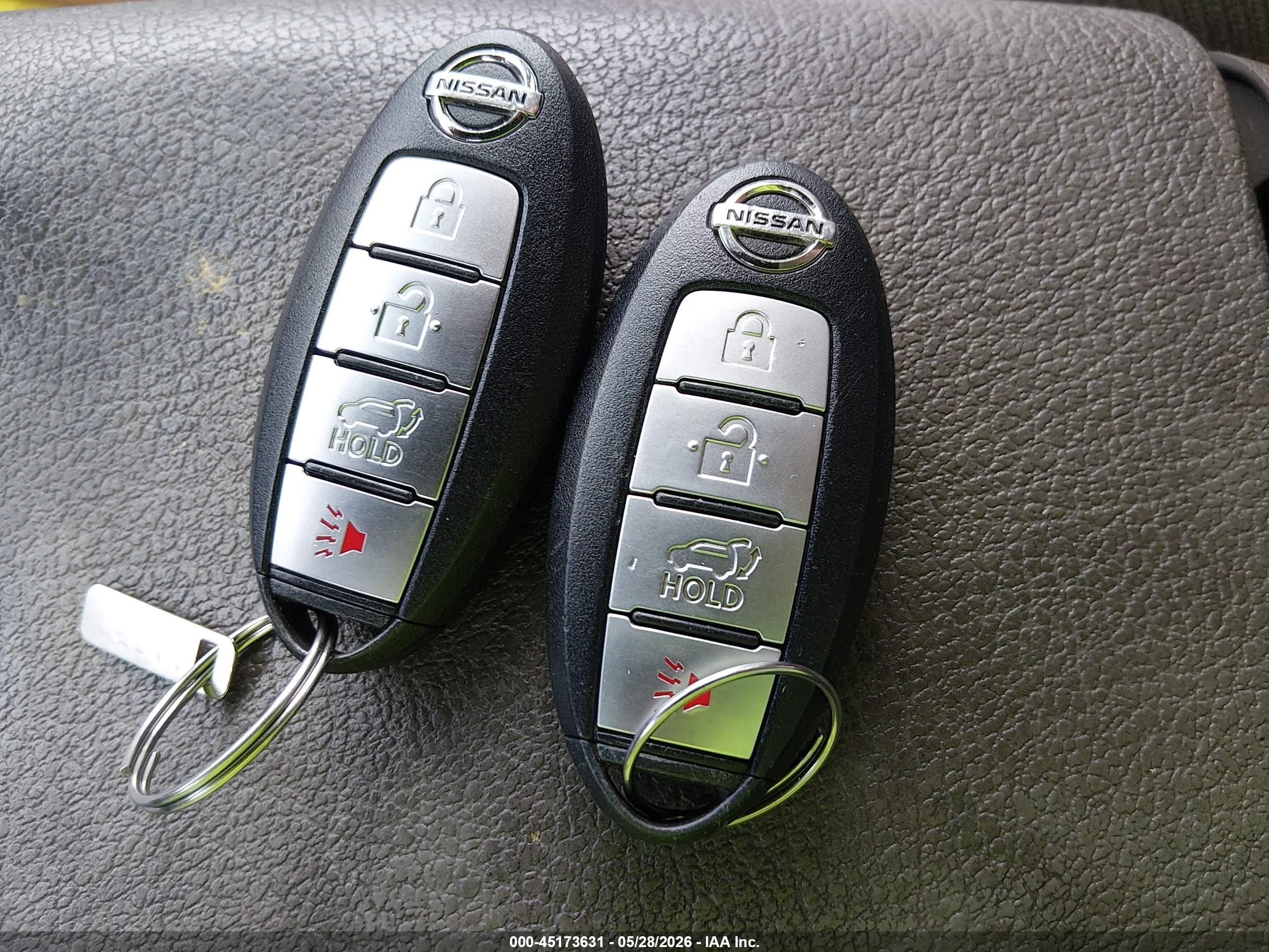 NISSAN ROGUE image 11