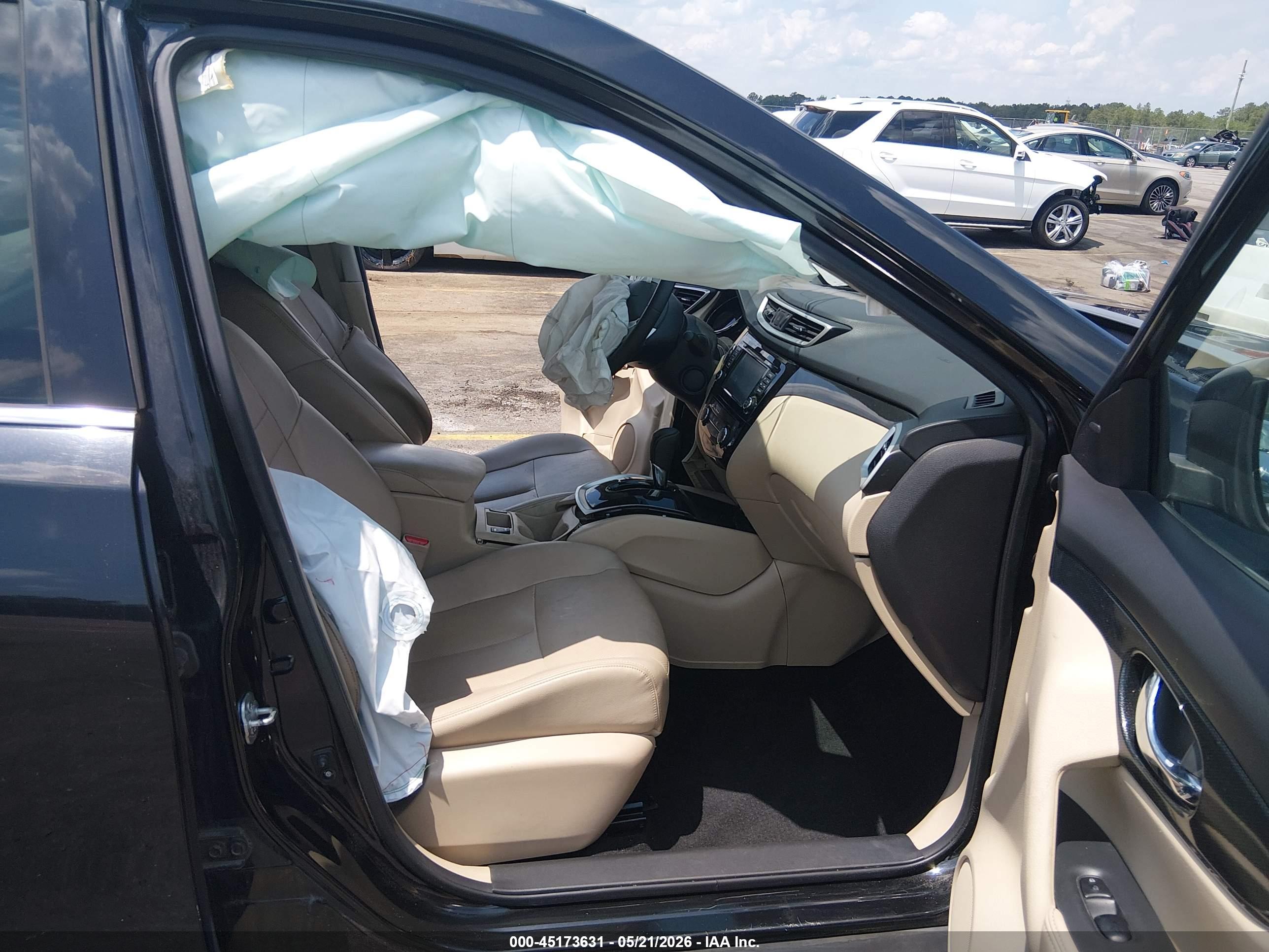 NISSAN ROGUE image 5
