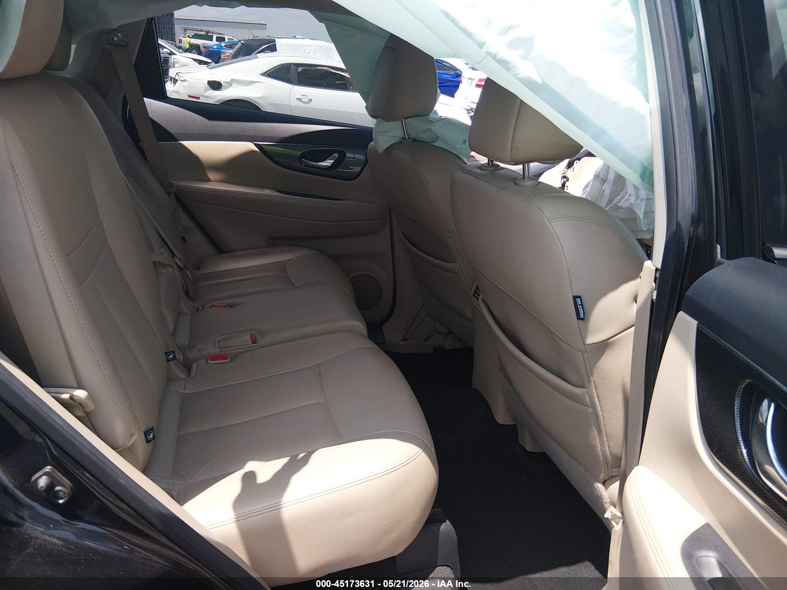 NISSAN ROGUE image 8