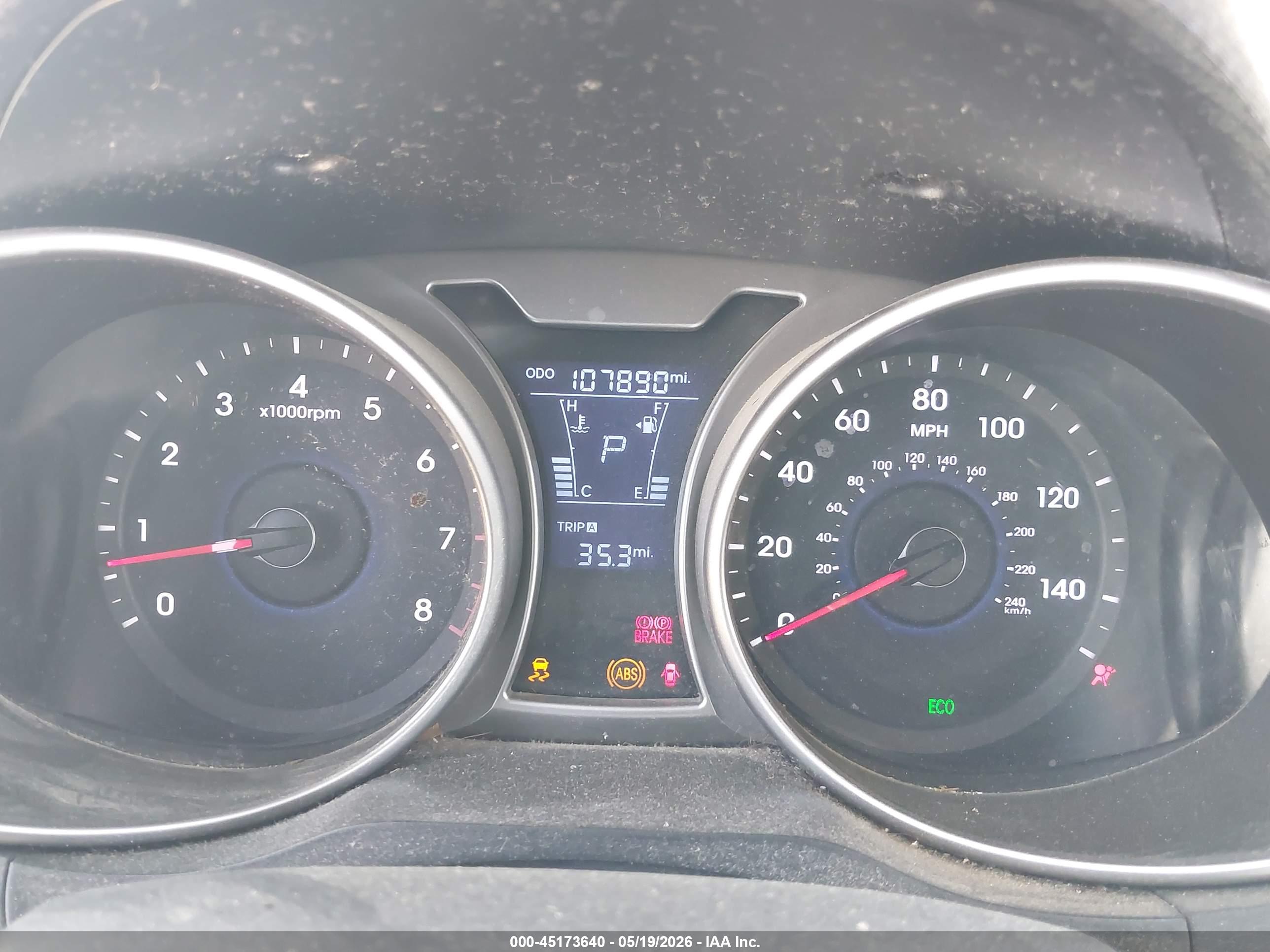 HYUNDAI VELOSTER image 7