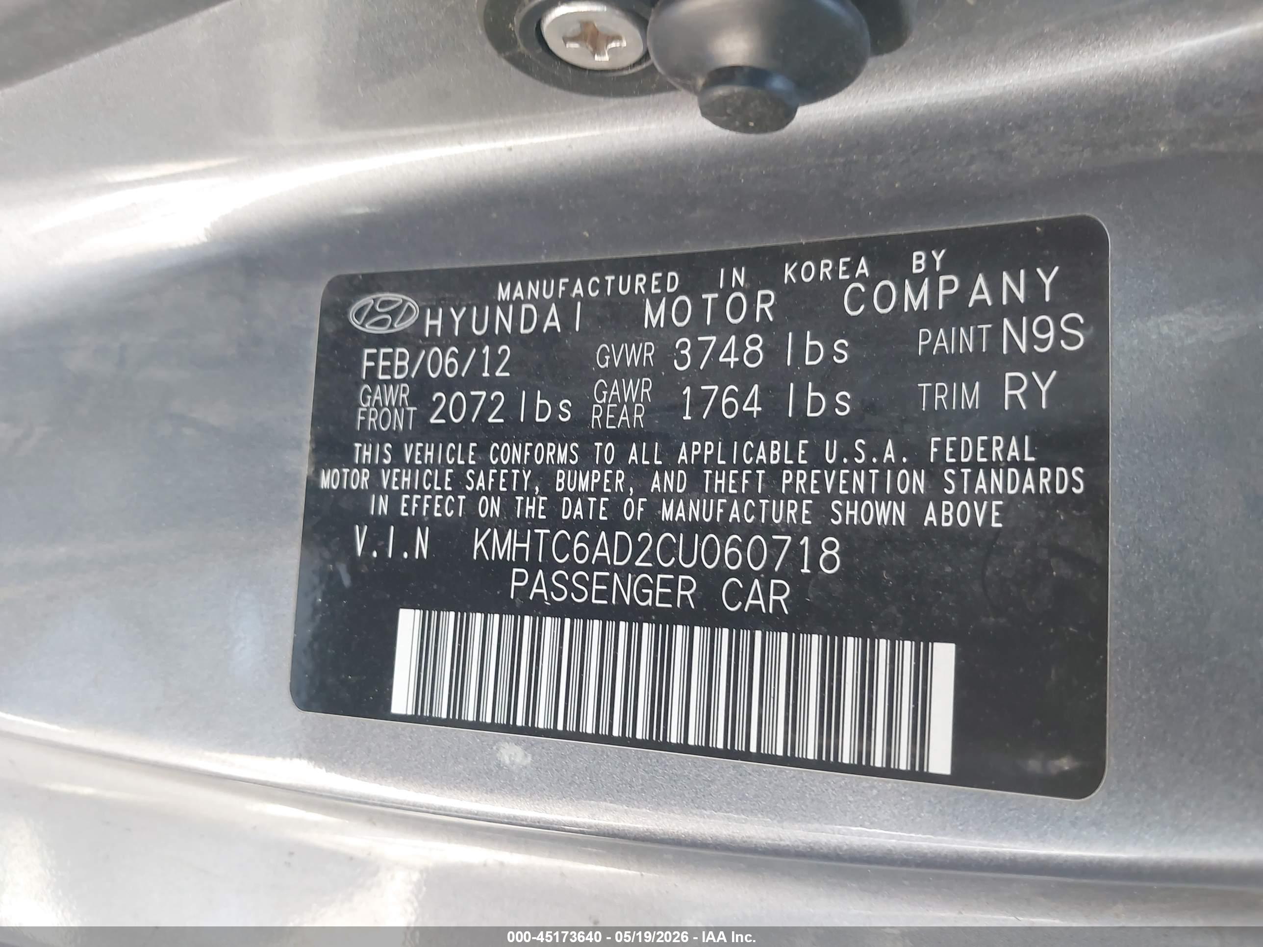 HYUNDAI VELOSTER image 9