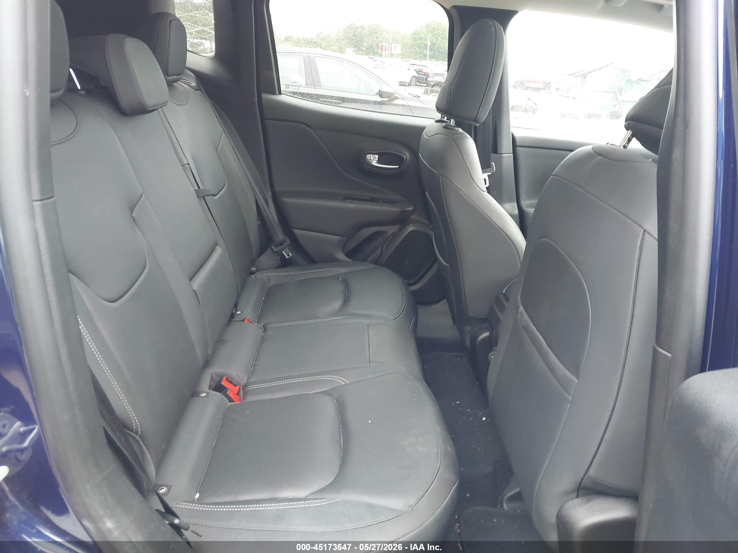 JEEP RENEGADE image 8