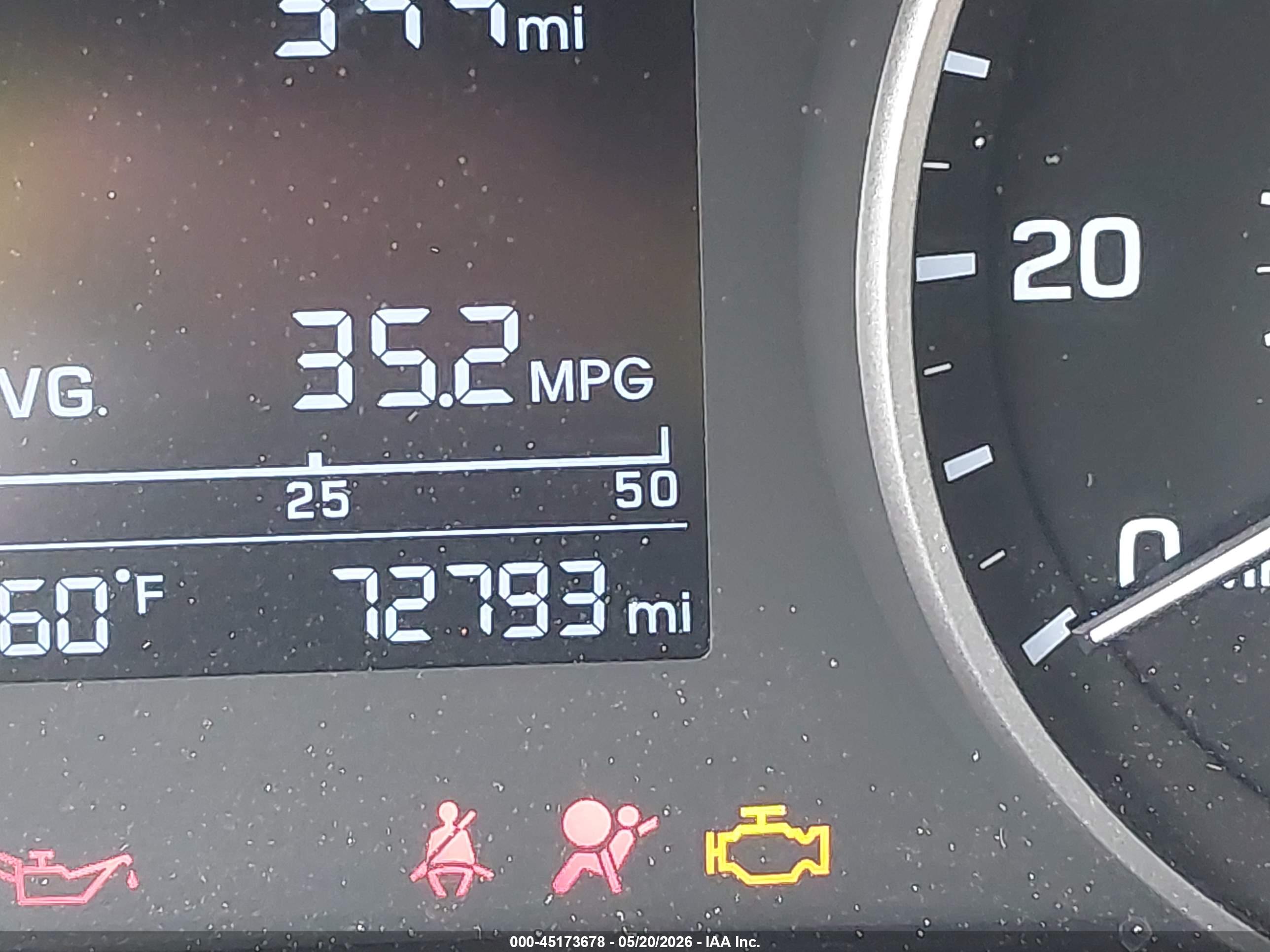 HYUNDAI ELANTRA image 7