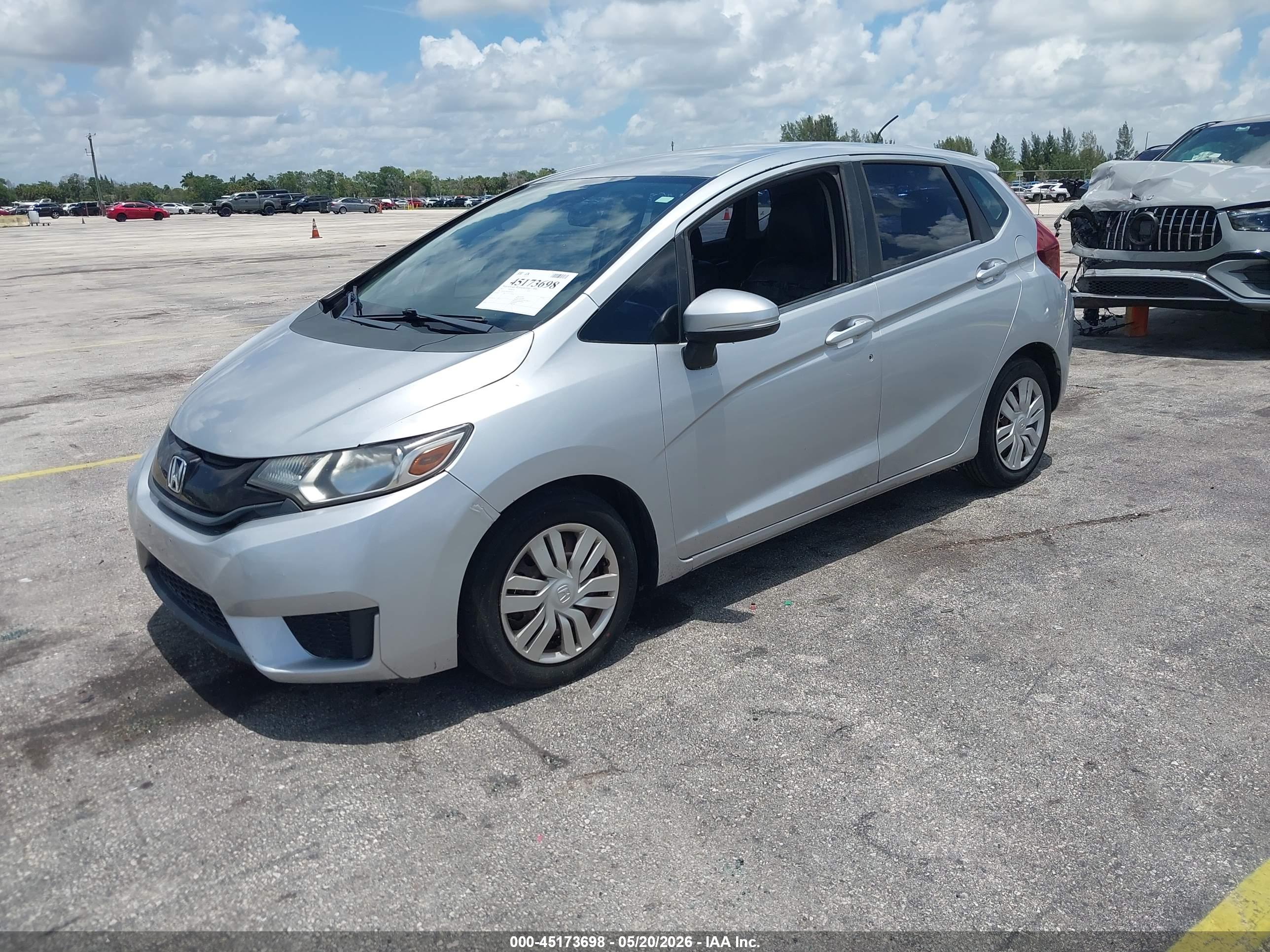 HONDA FIT image 2