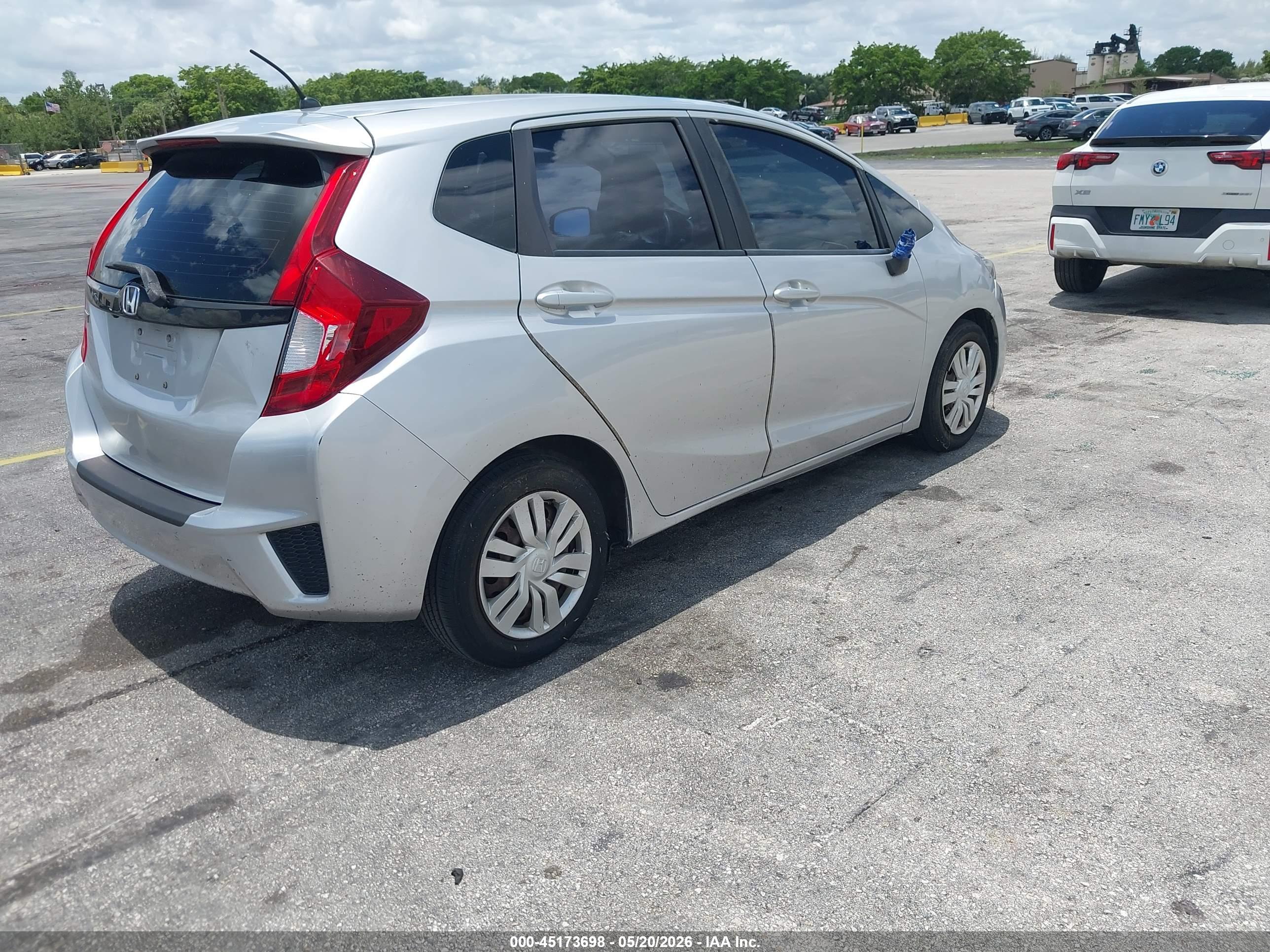 HONDA FIT image 4