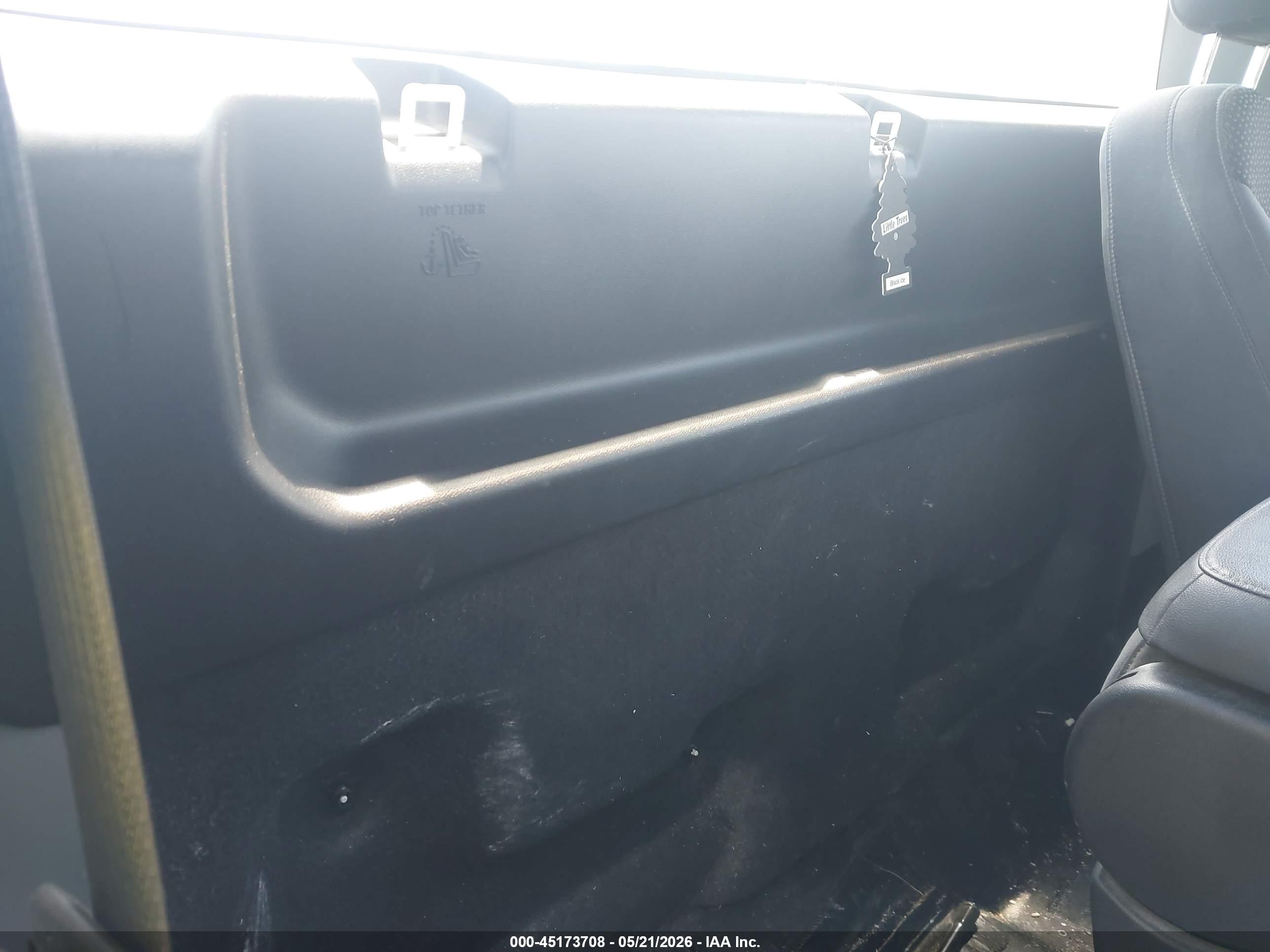 GMC SIERRA image 8