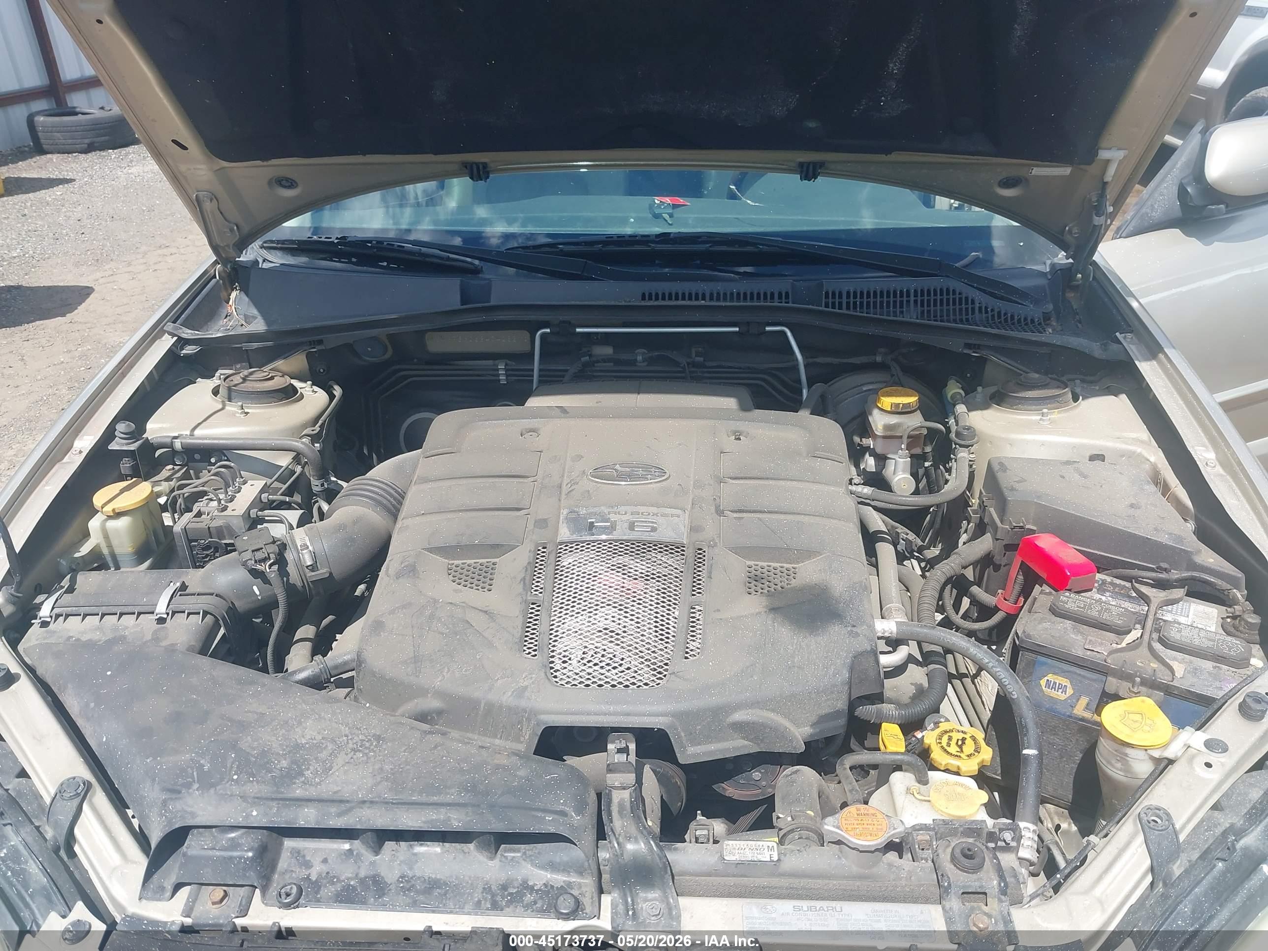 SUBARU OUTBACK image 10
