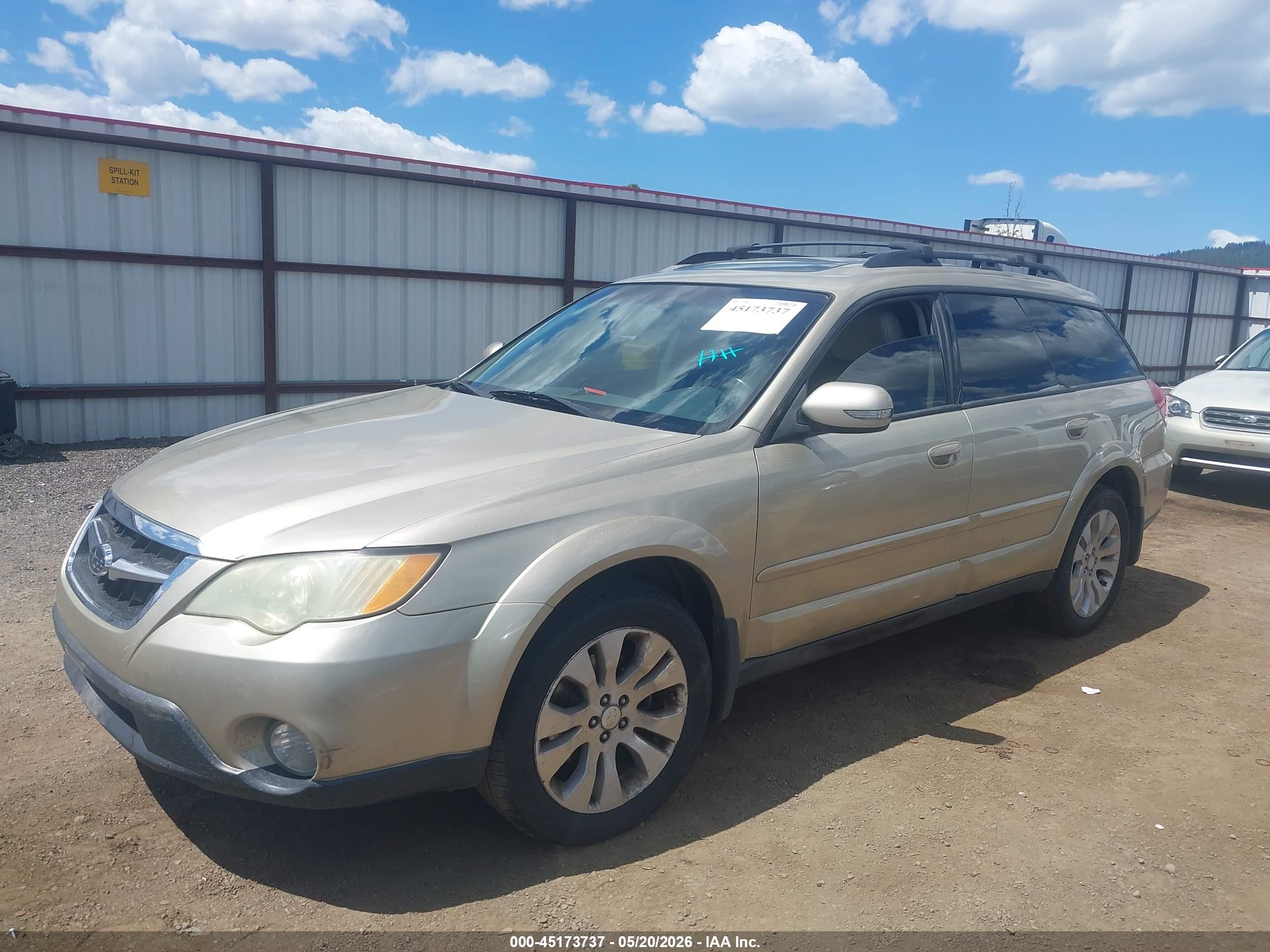 SUBARU OUTBACK image 2