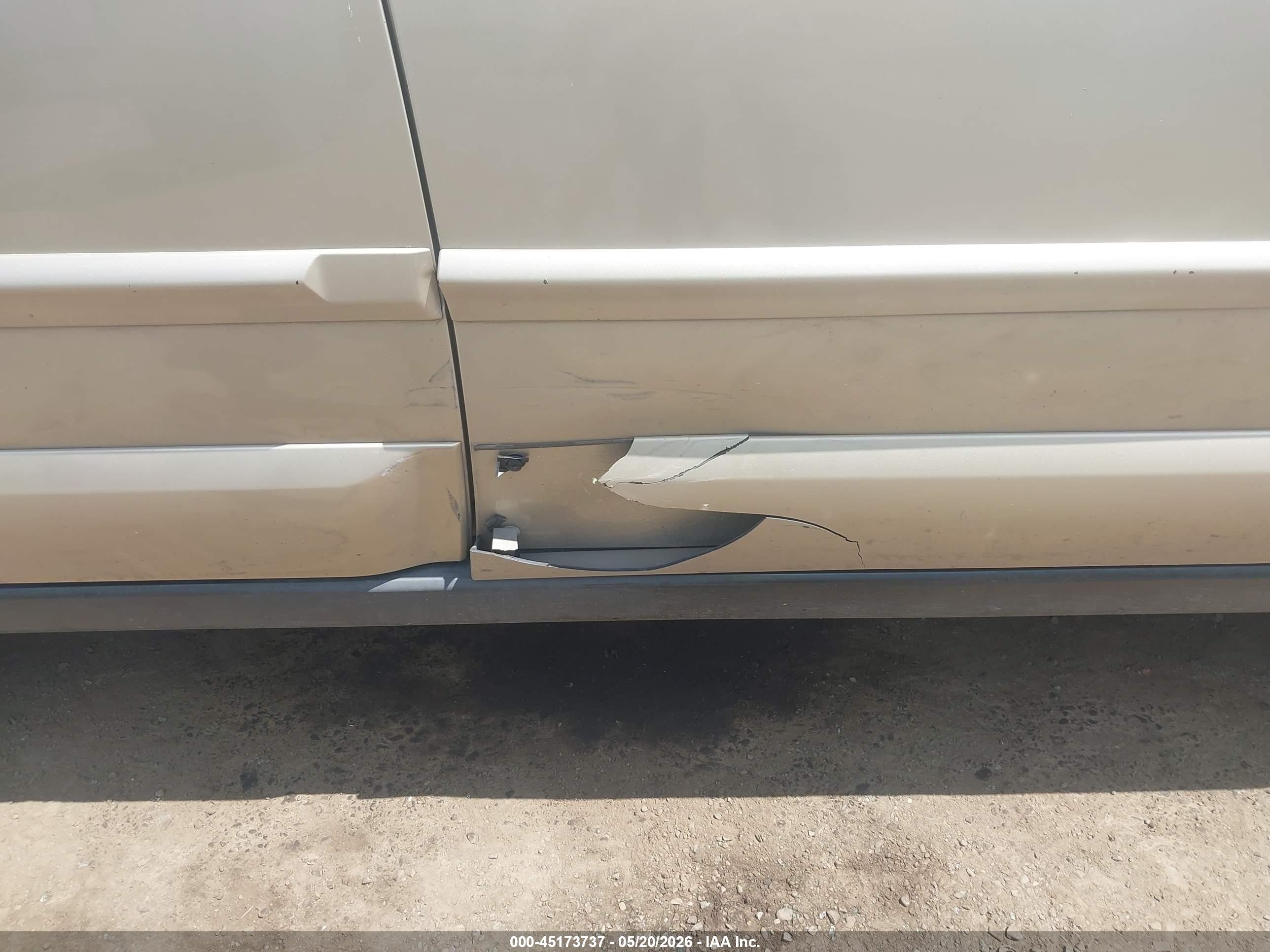 SUBARU OUTBACK image 6
