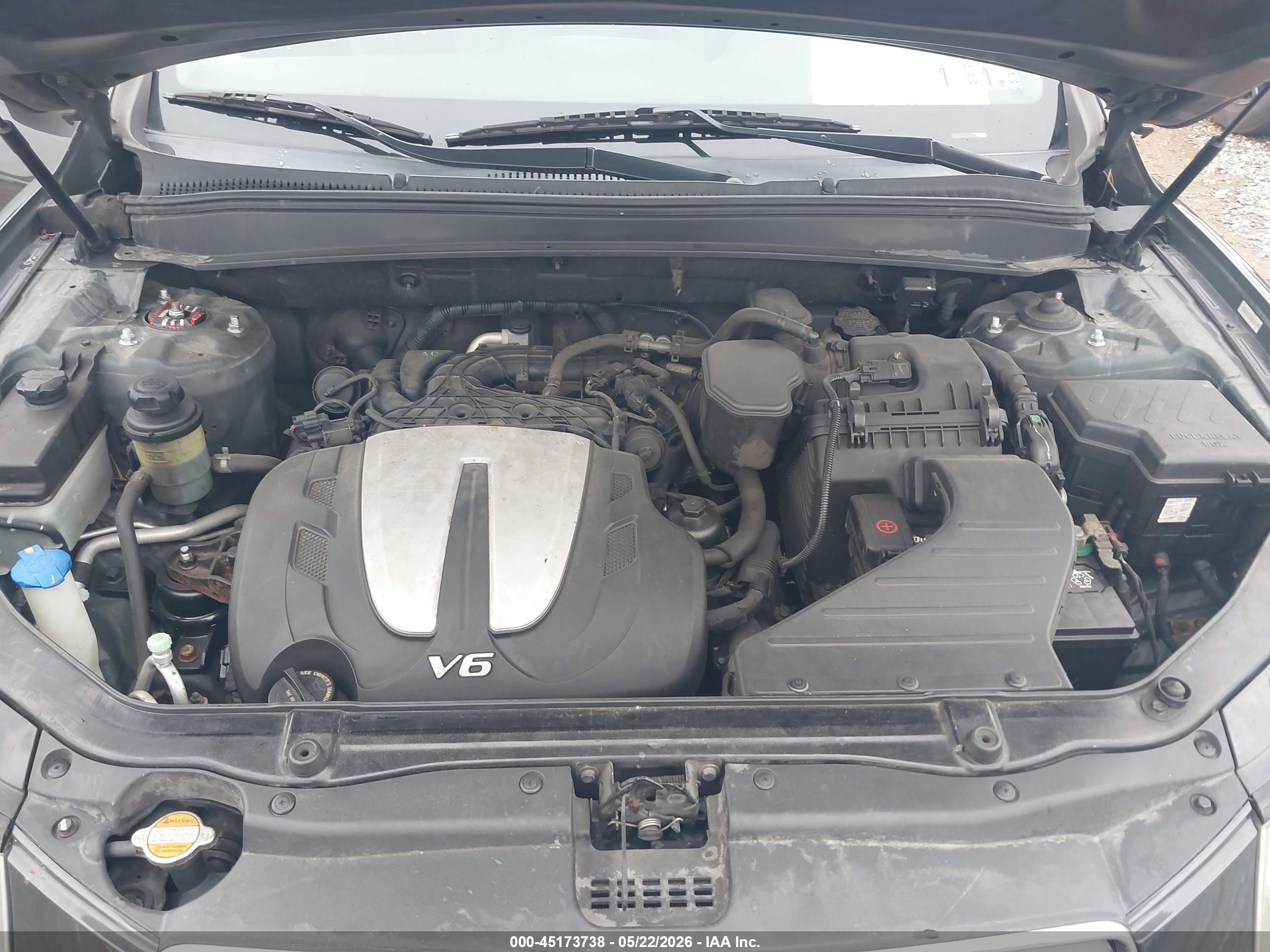 HYUNDAI SANTA image 10