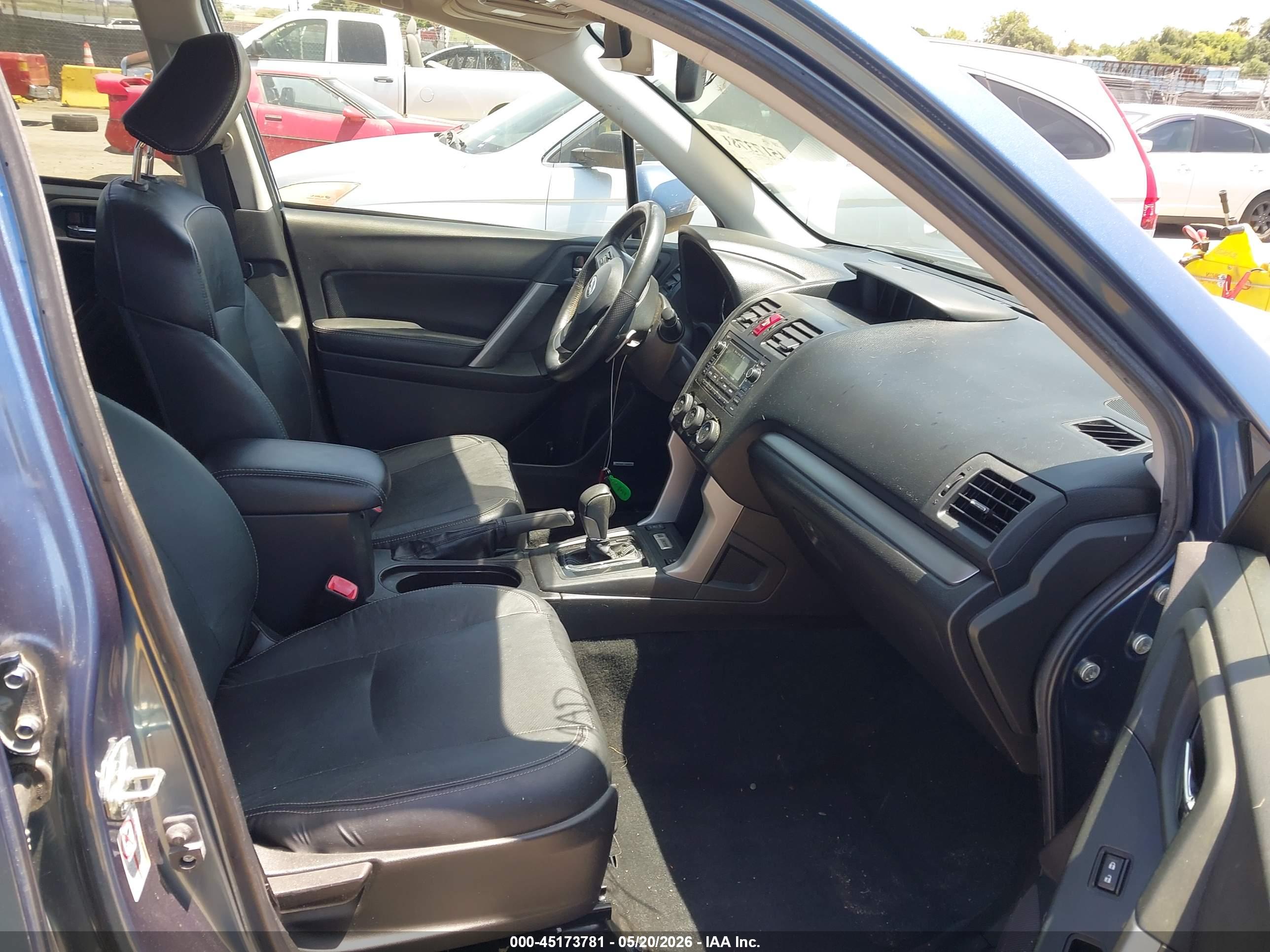 SUBARU FORESTER image 5