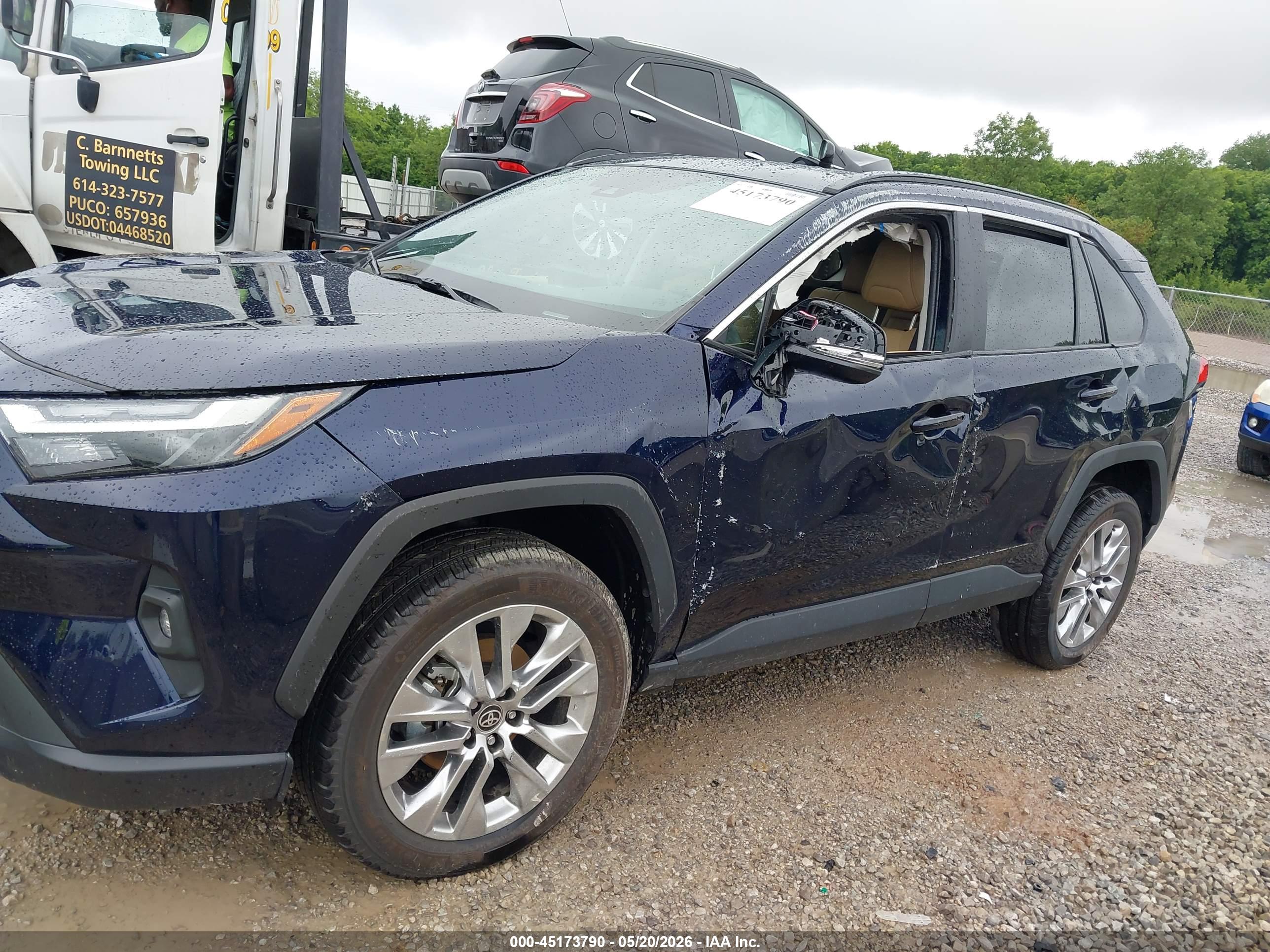 TOYOTA RAV4 image 6