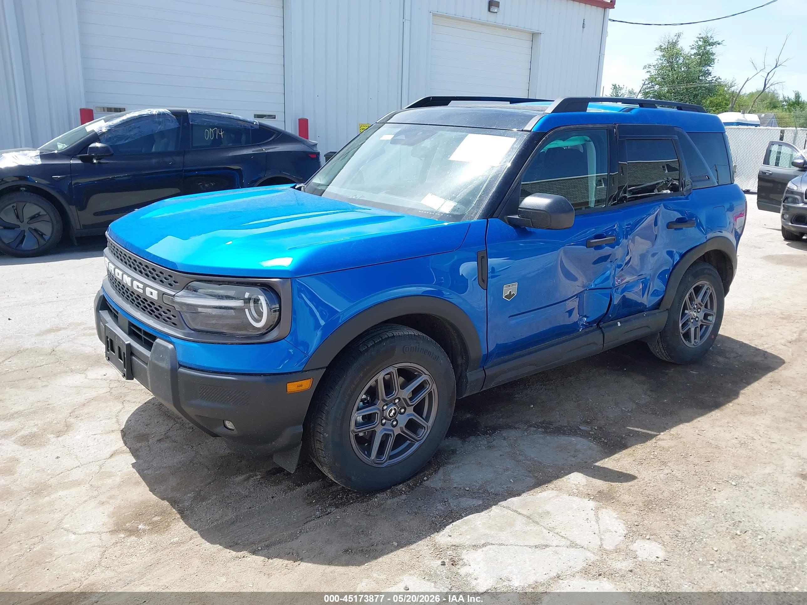 FORD BRONCO image 2